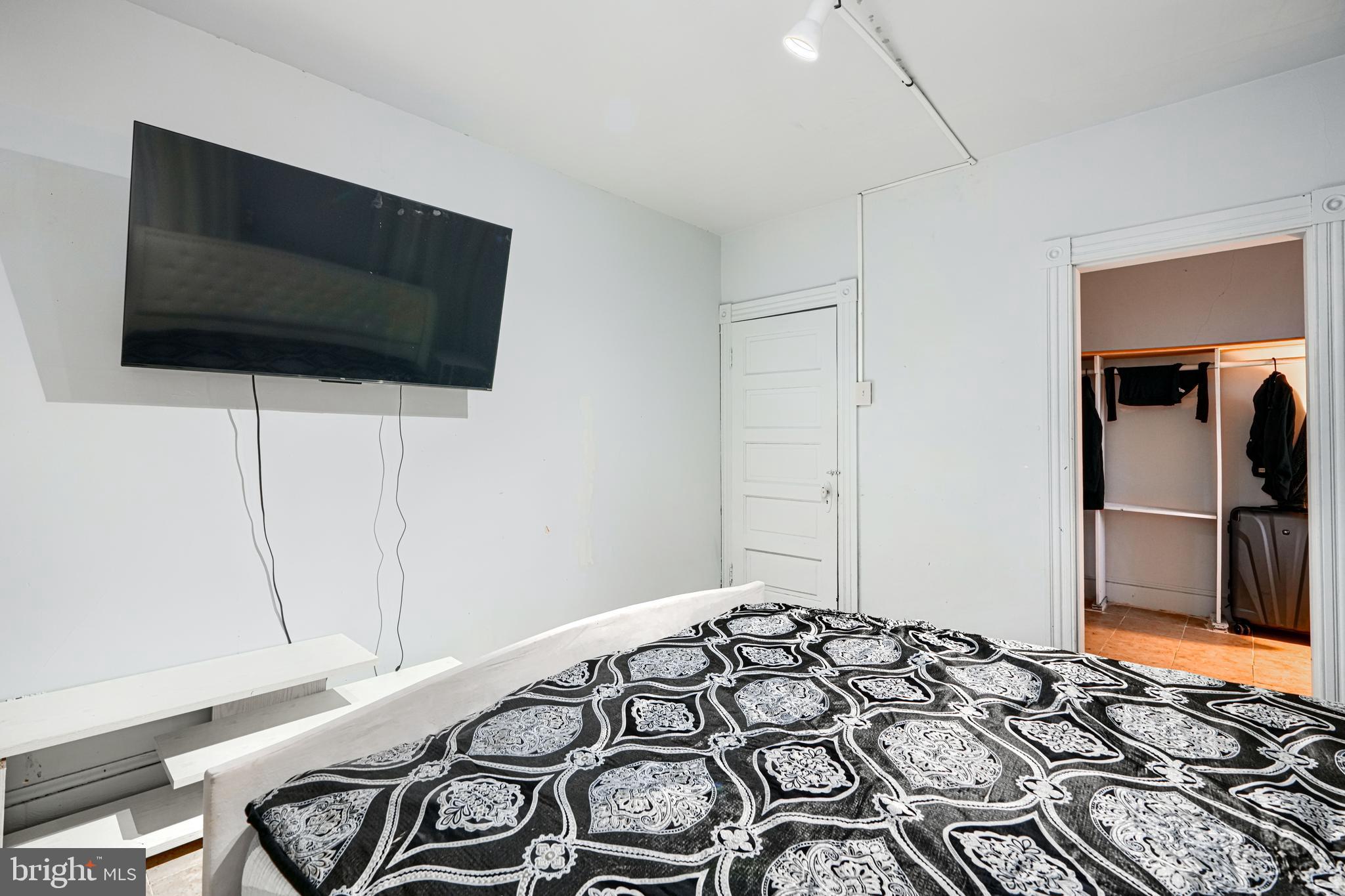 FRANKFORD - Residential