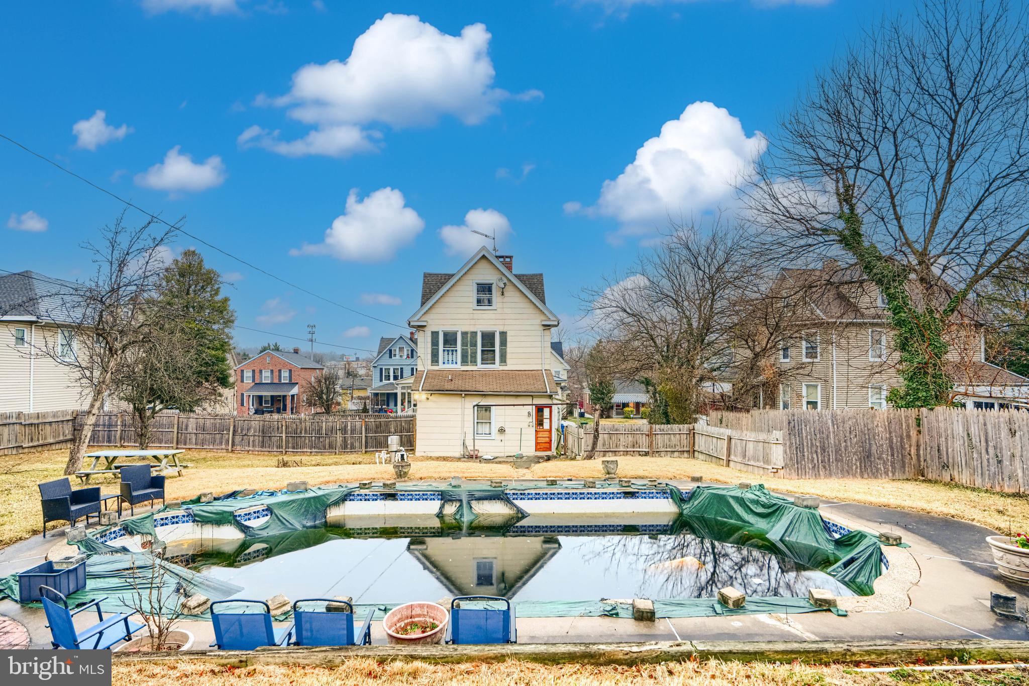 FRANKFORD - Residential