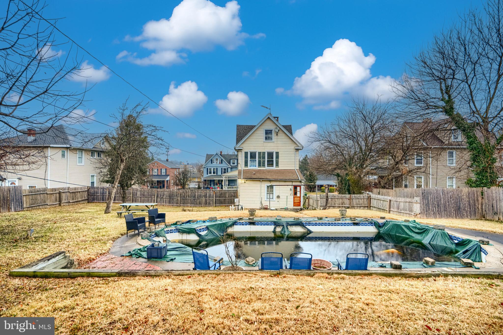 FRANKFORD - Residential