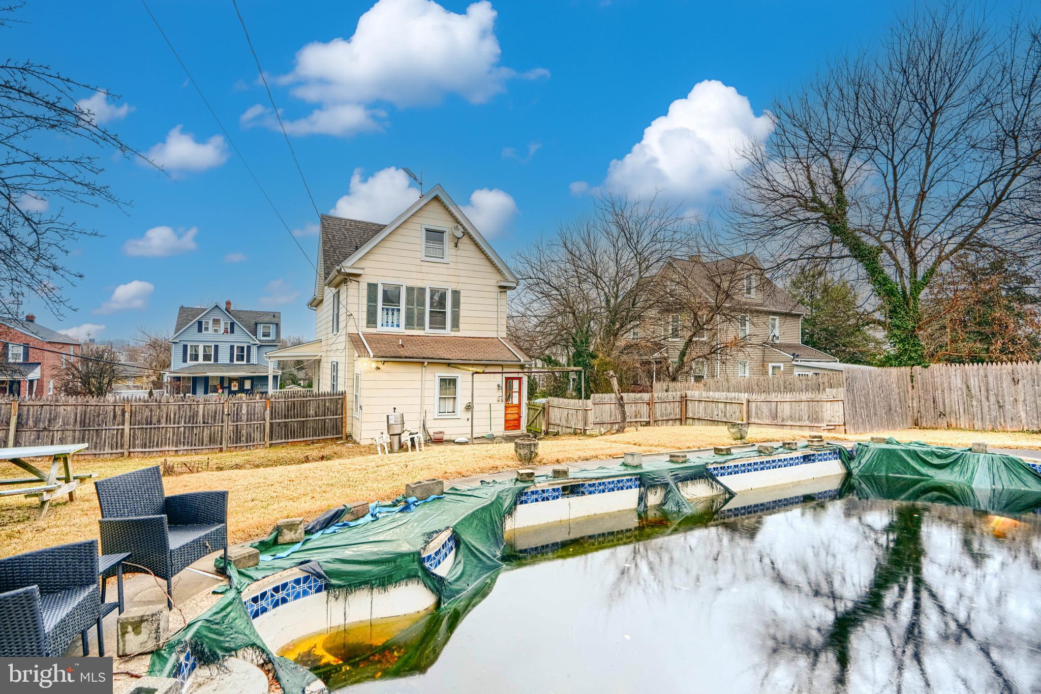 FRANKFORD - Residential