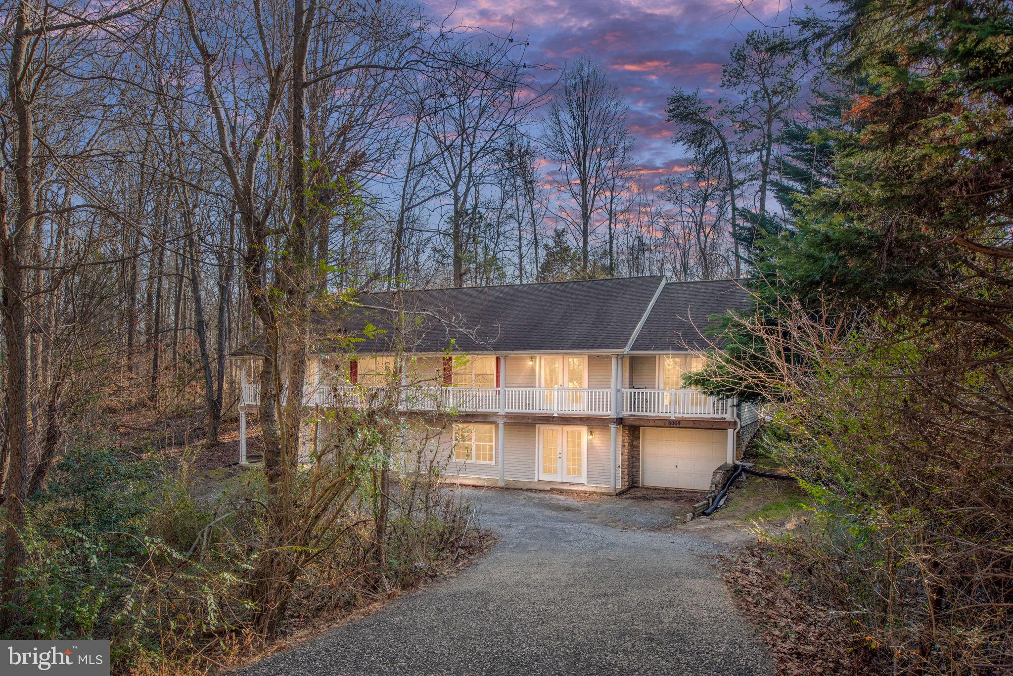 PRESIDENTIAL LAKES - Residential