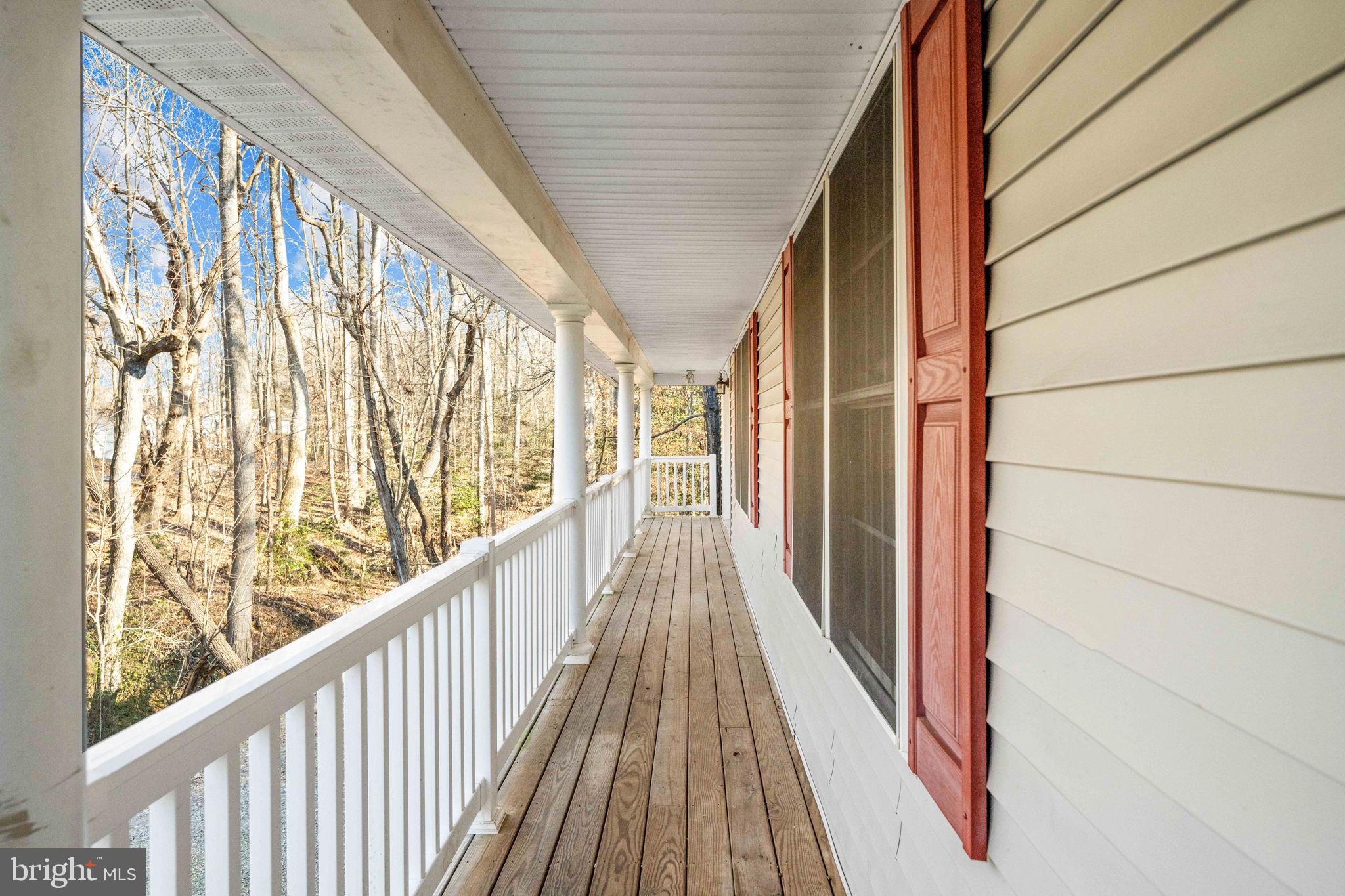 PRESIDENTIAL LAKES - Residential