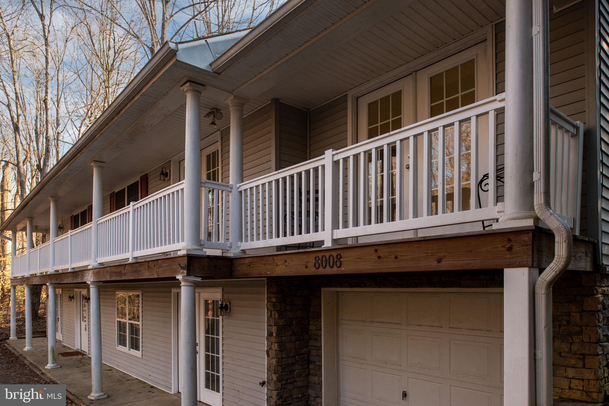 PRESIDENTIAL LAKES - Residential