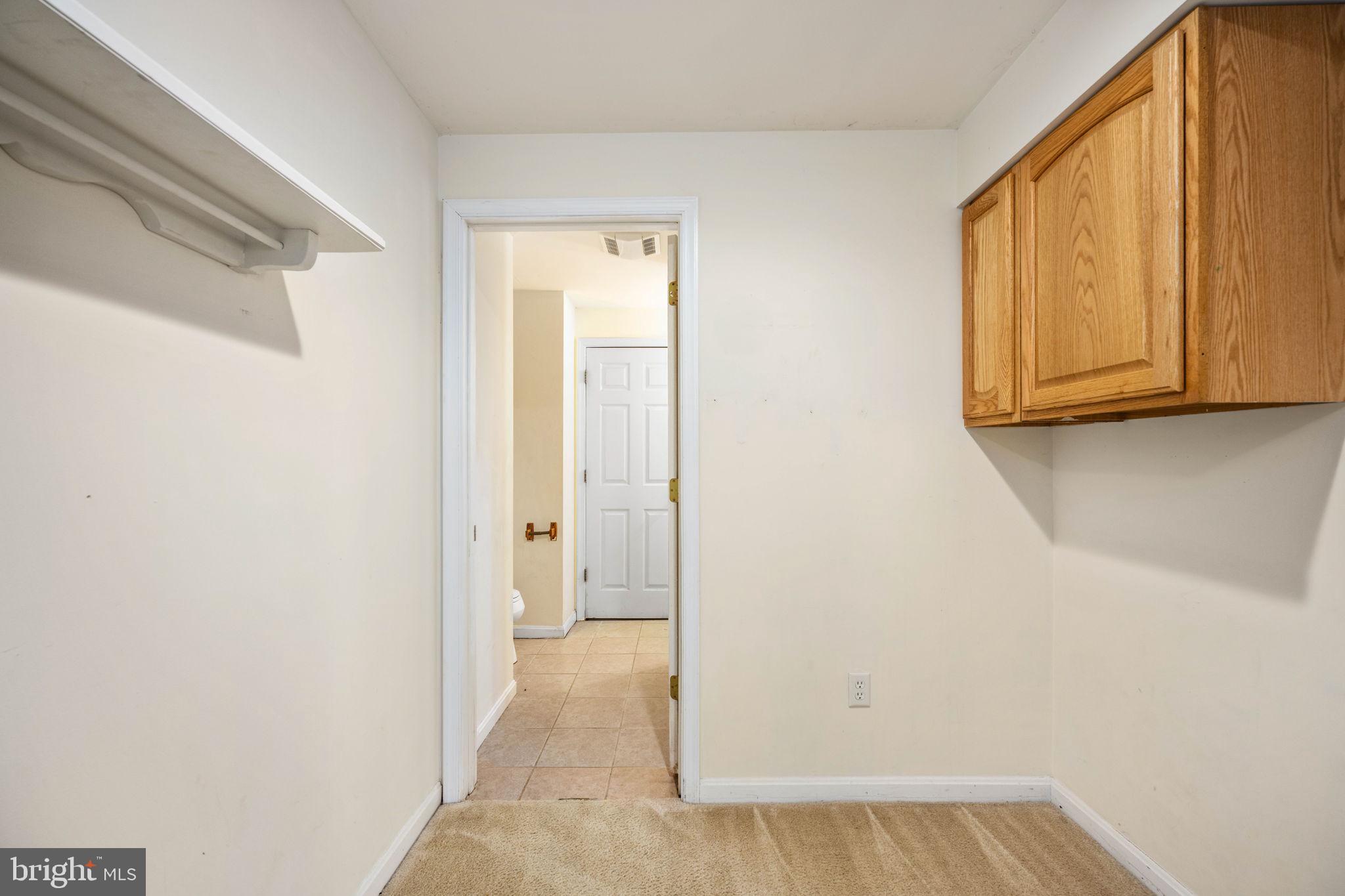 PRESIDENTIAL LAKES - Residential