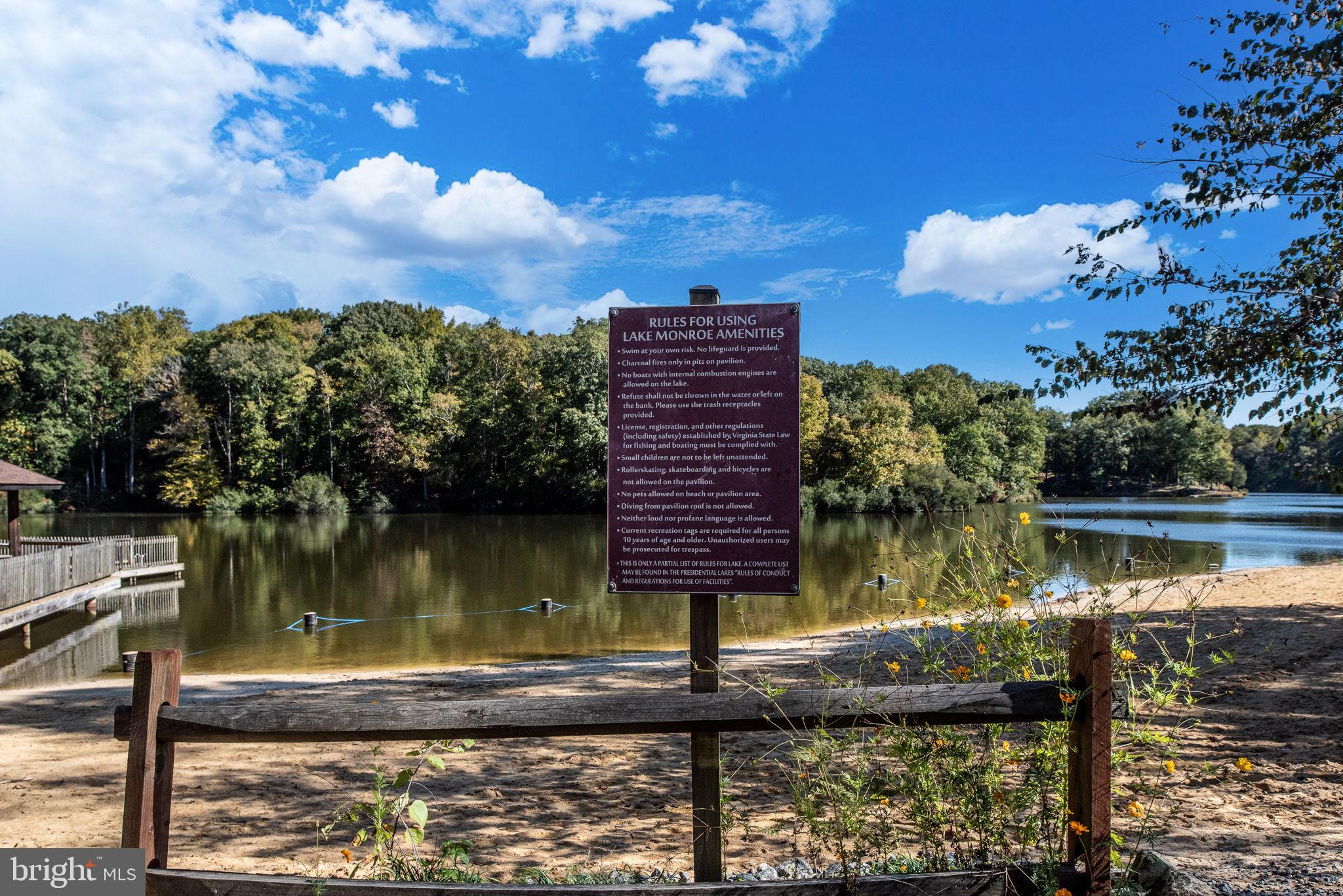 PRESIDENTIAL LAKES - Residential