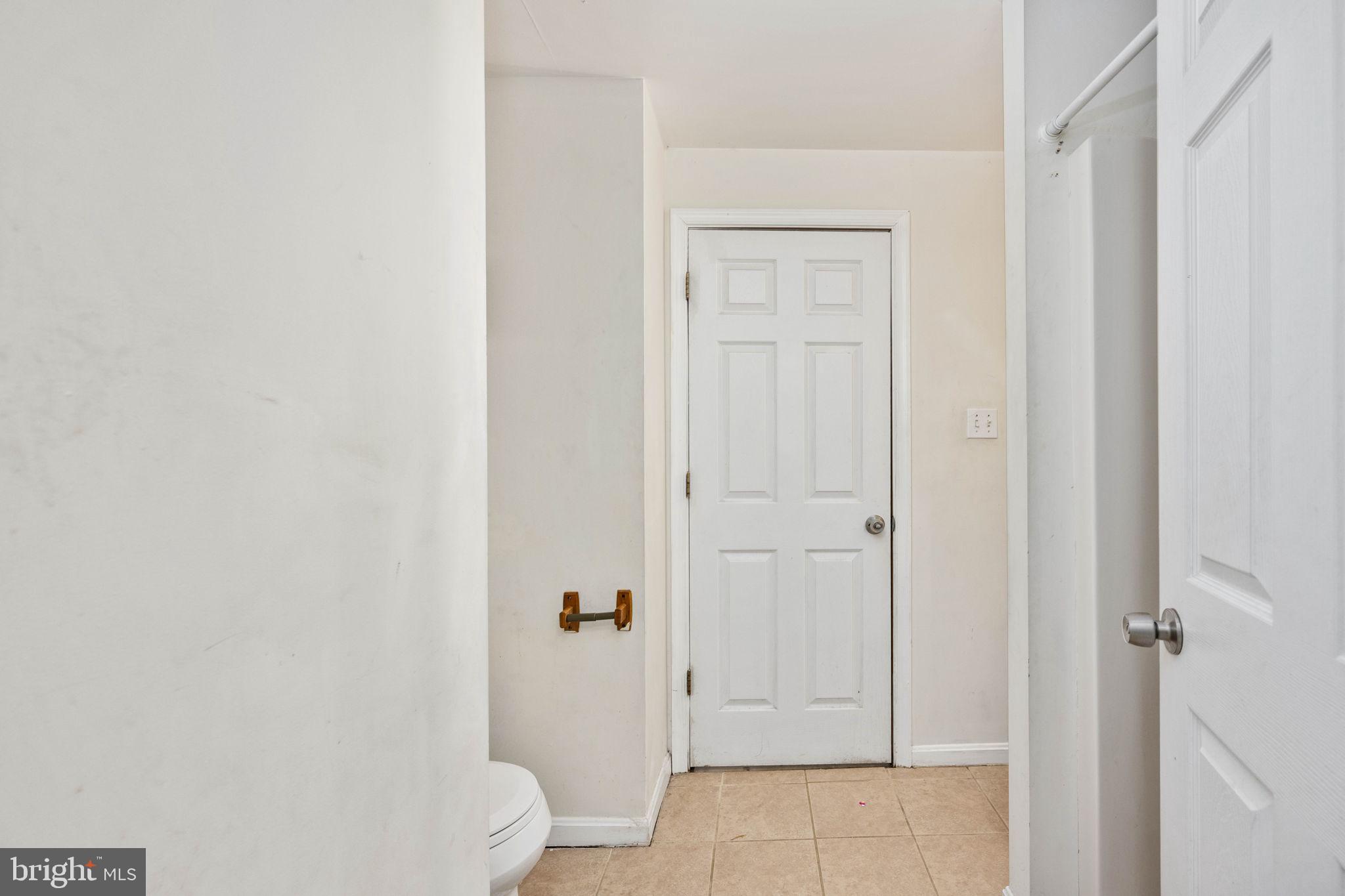 PRESIDENTIAL LAKES - Residential