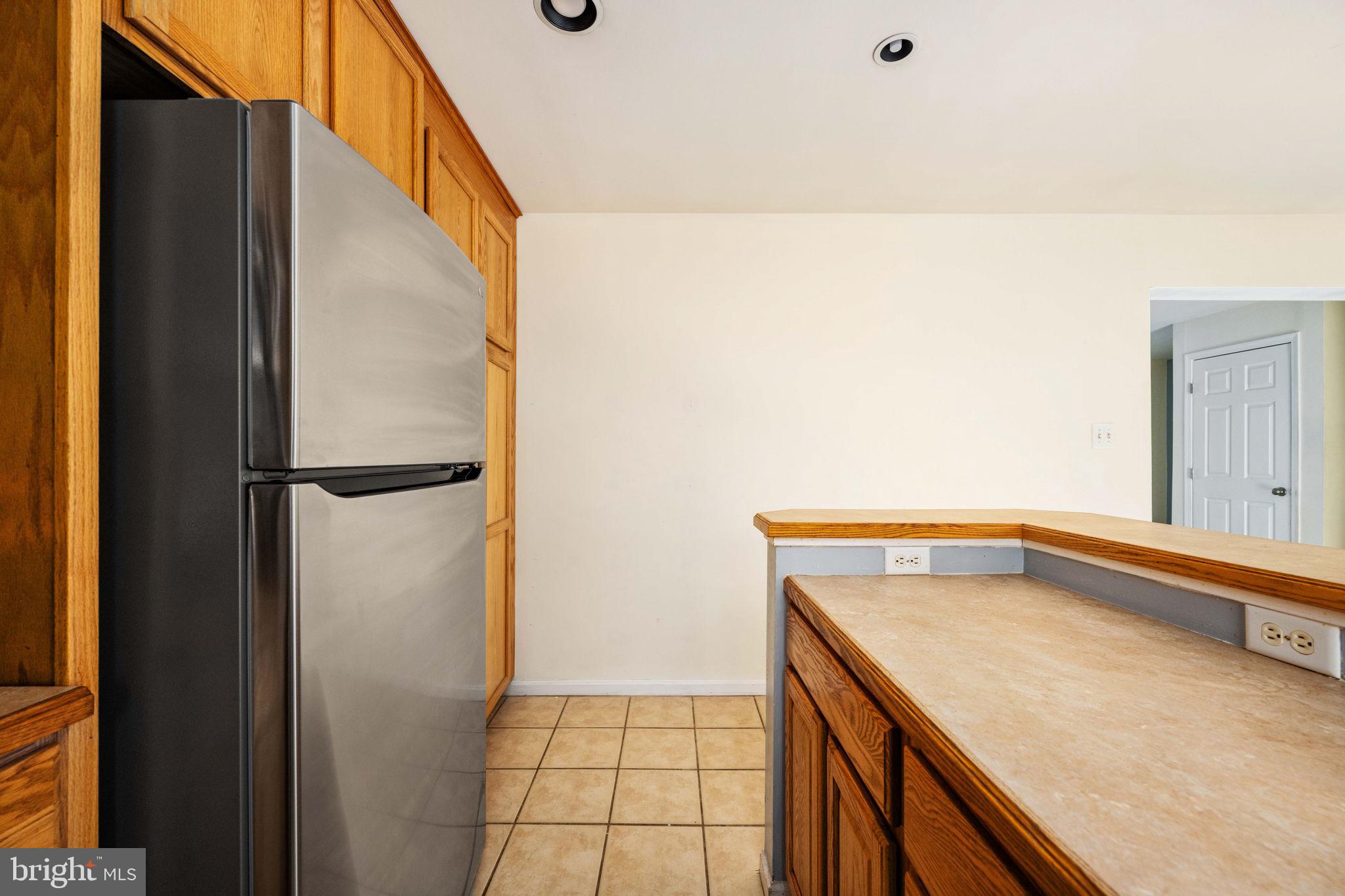 PRESIDENTIAL LAKES - Residential