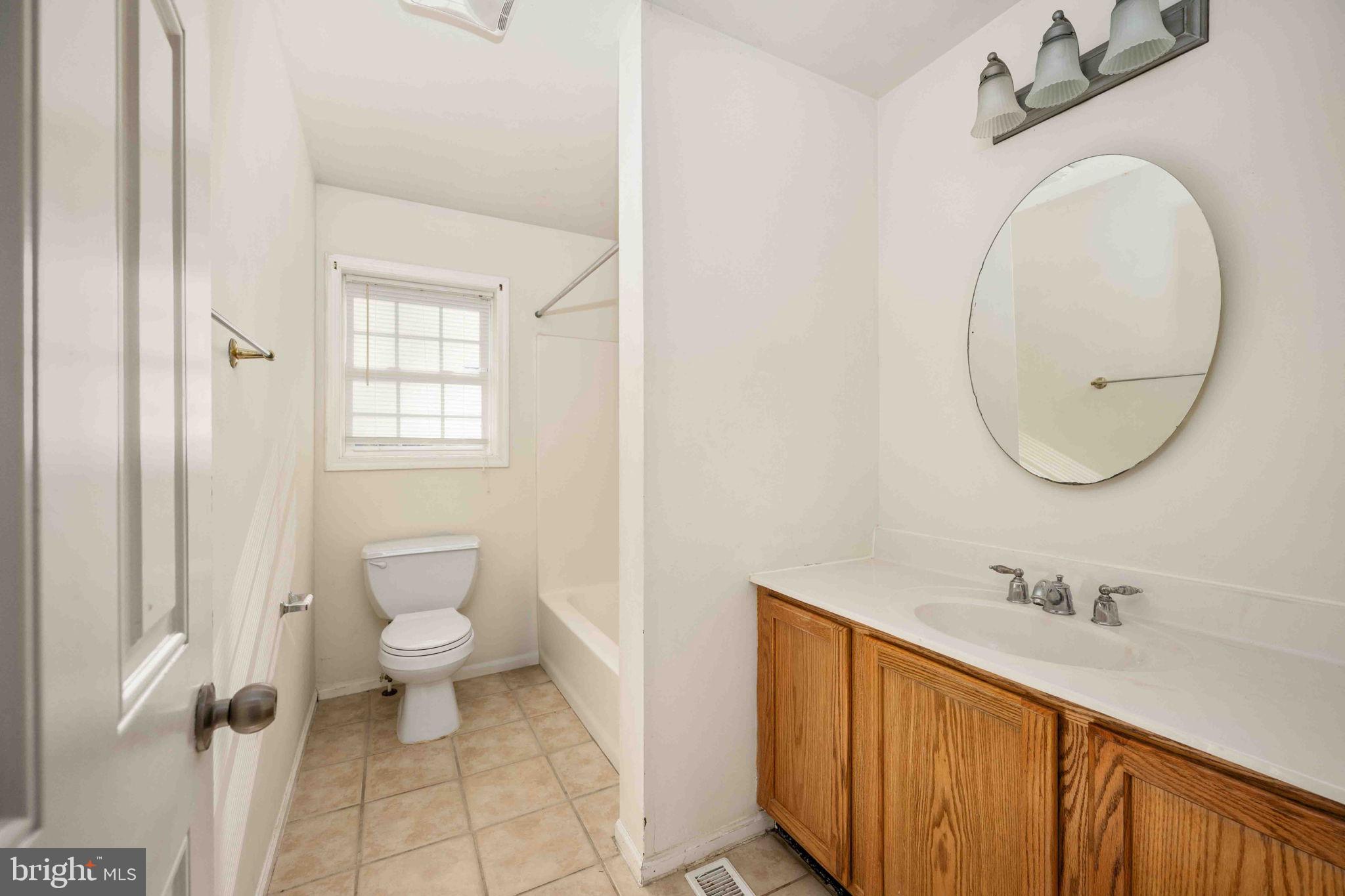 PRESIDENTIAL LAKES - Residential