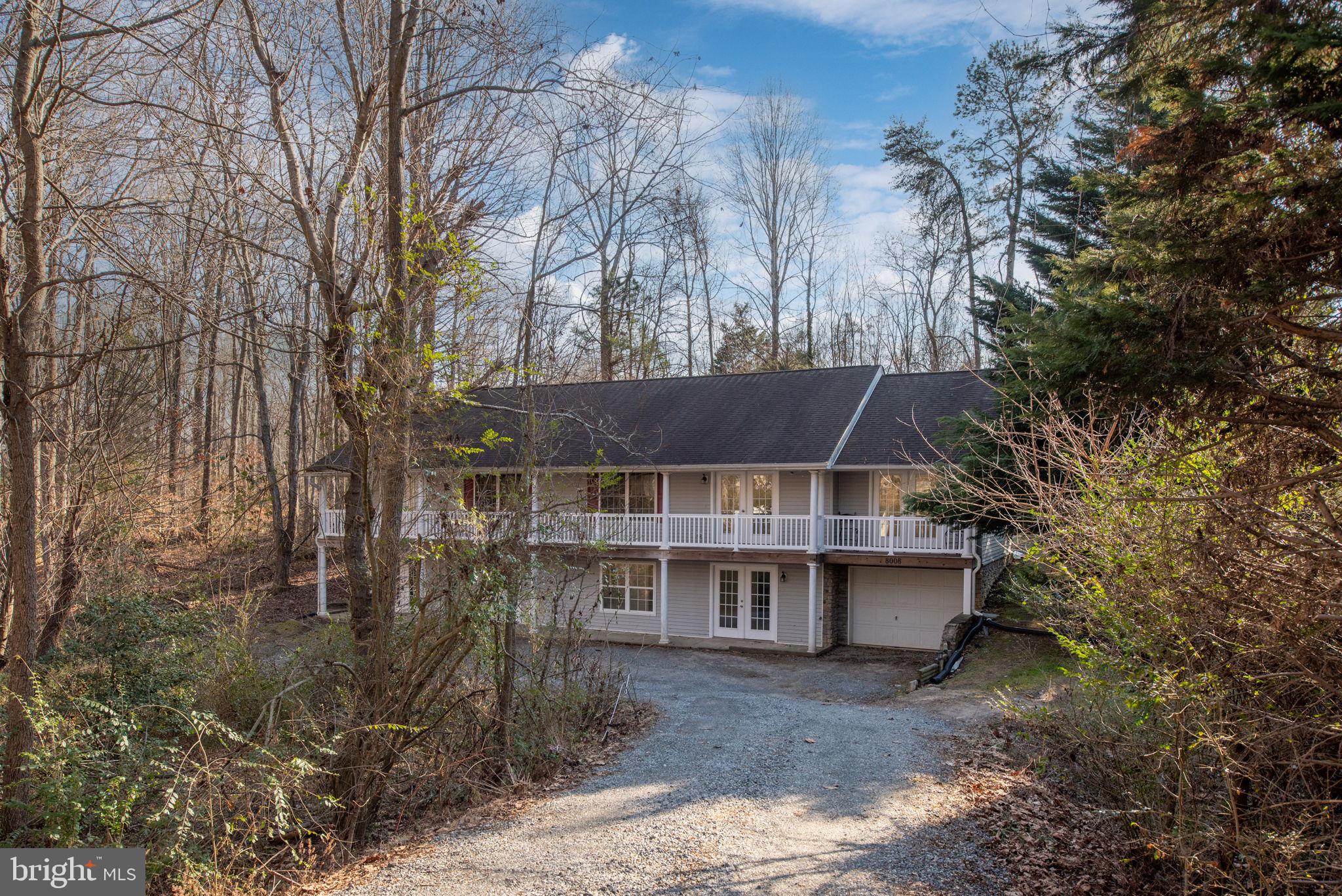 PRESIDENTIAL LAKES - Residential