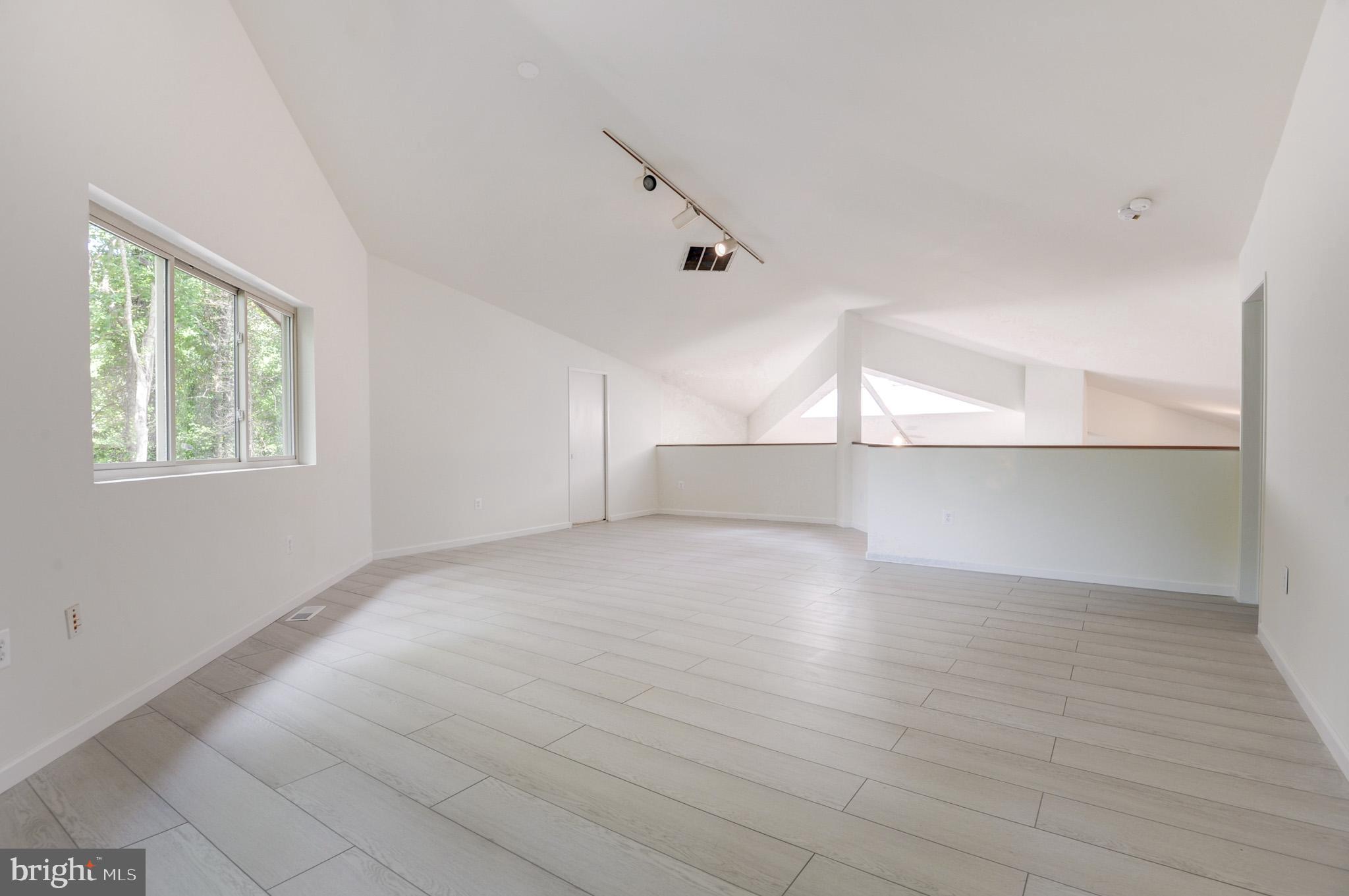 HUNTER VALLEY ESTATES - Residential