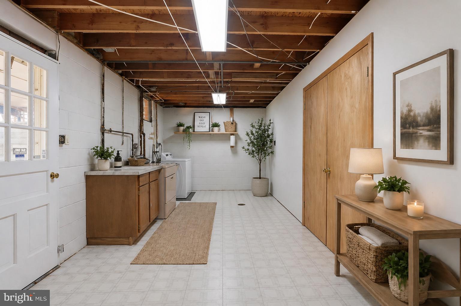 ELEVEN CEDARS - Residential