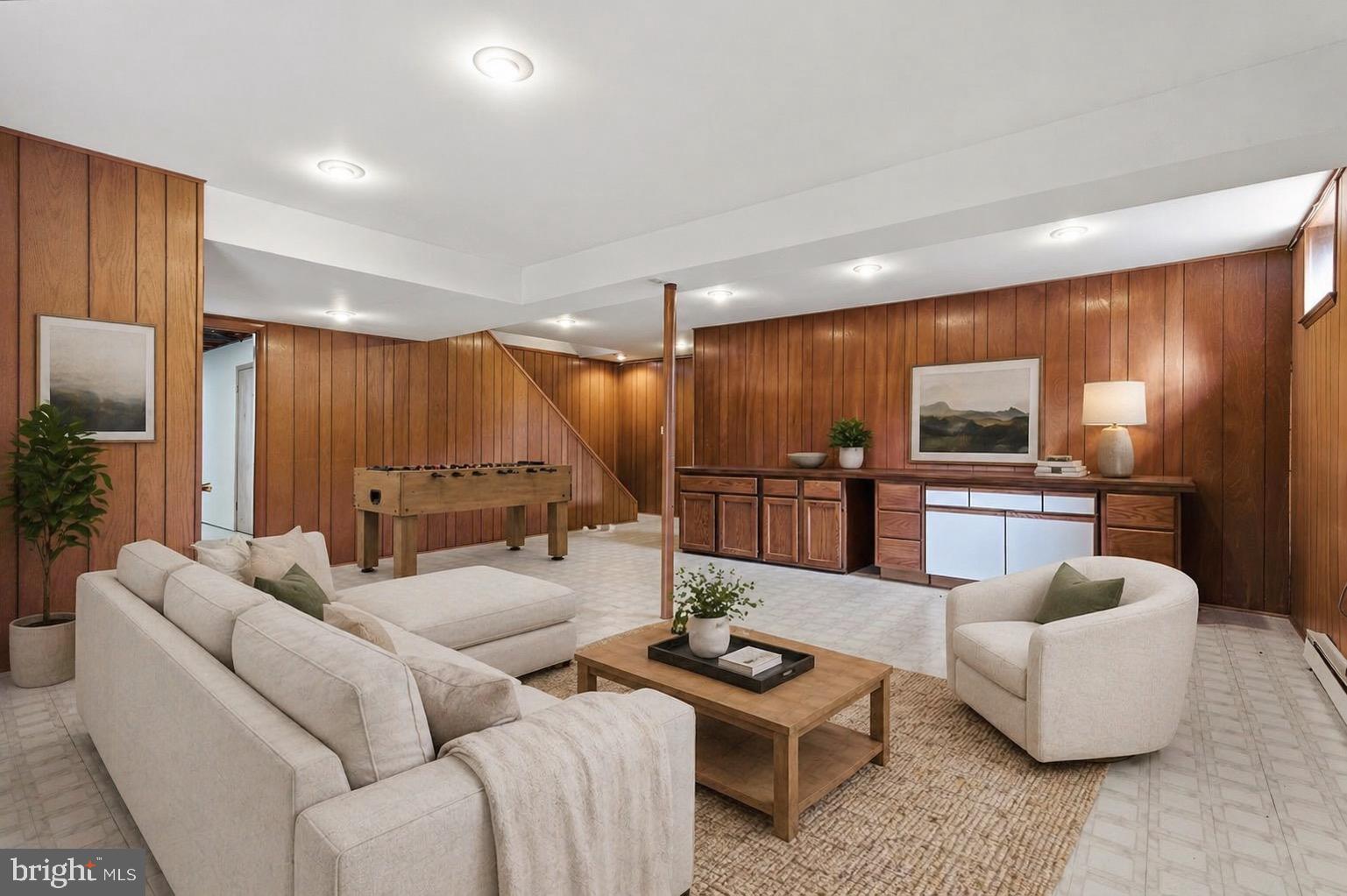 ELEVEN CEDARS - Residential