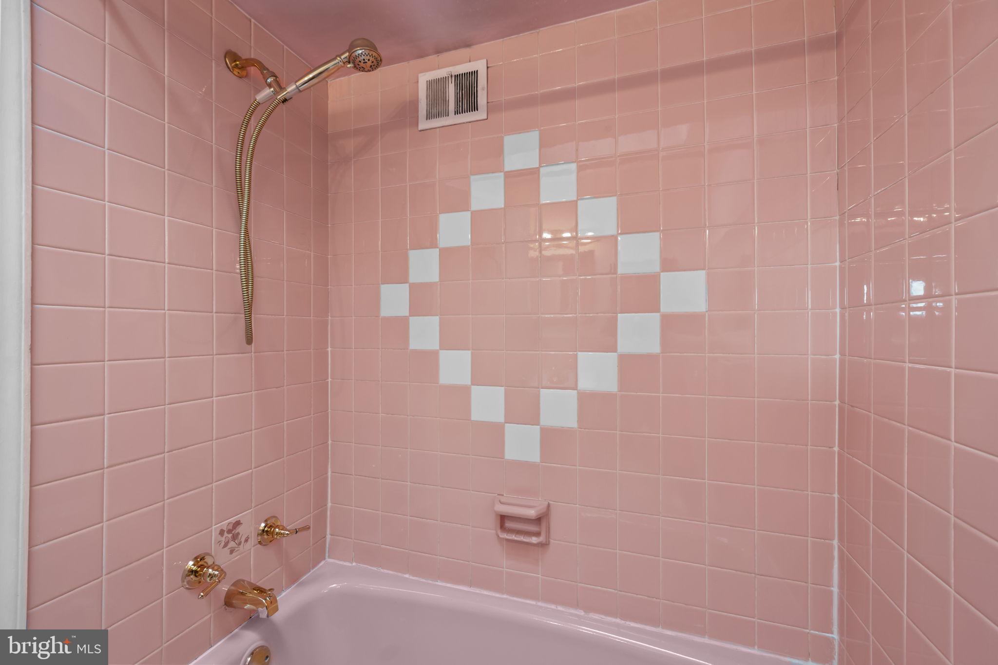 WALTON PARK - Residential