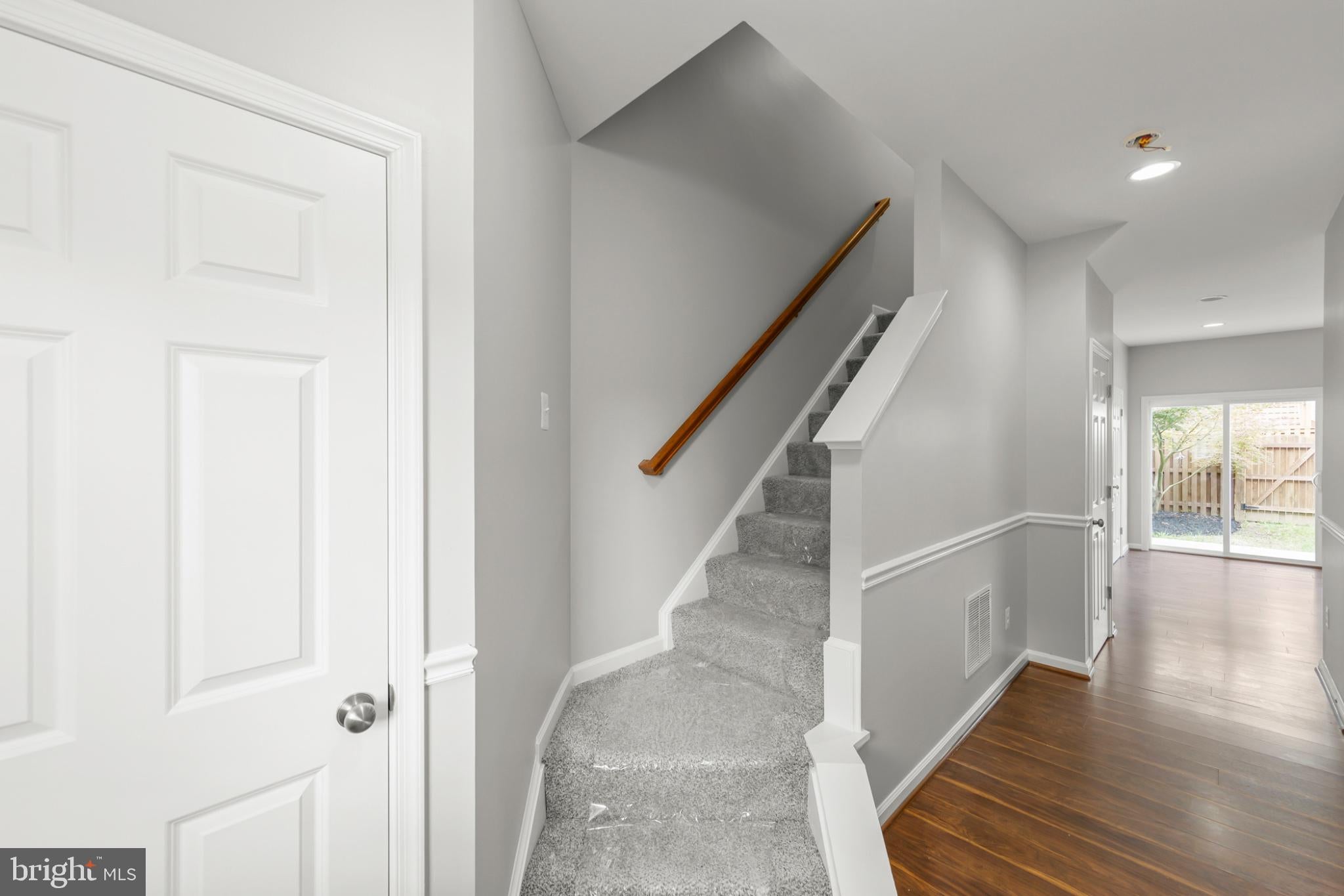 104 PINTANGLE COURT