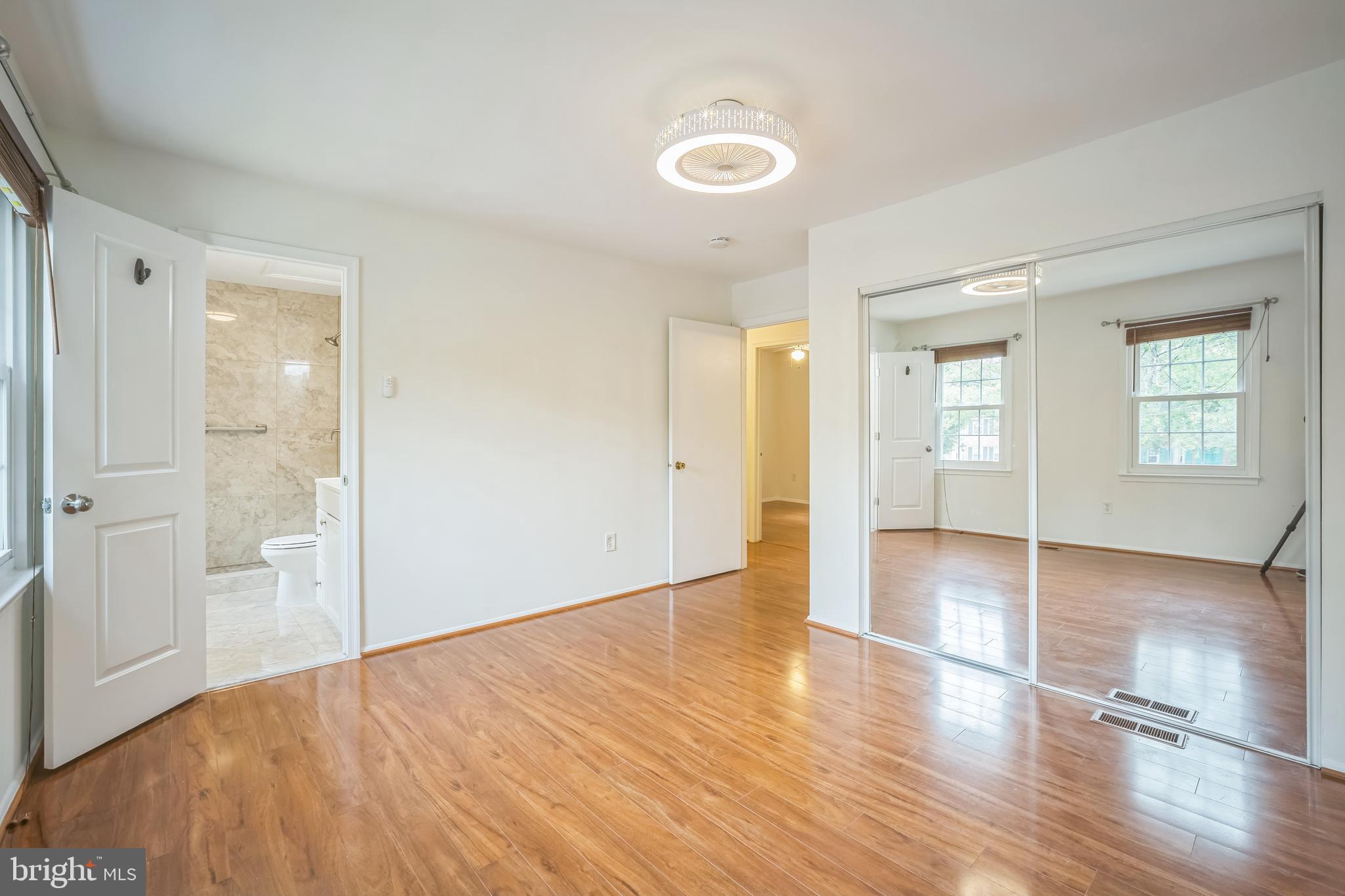 NEWINGTON STATION - Residential