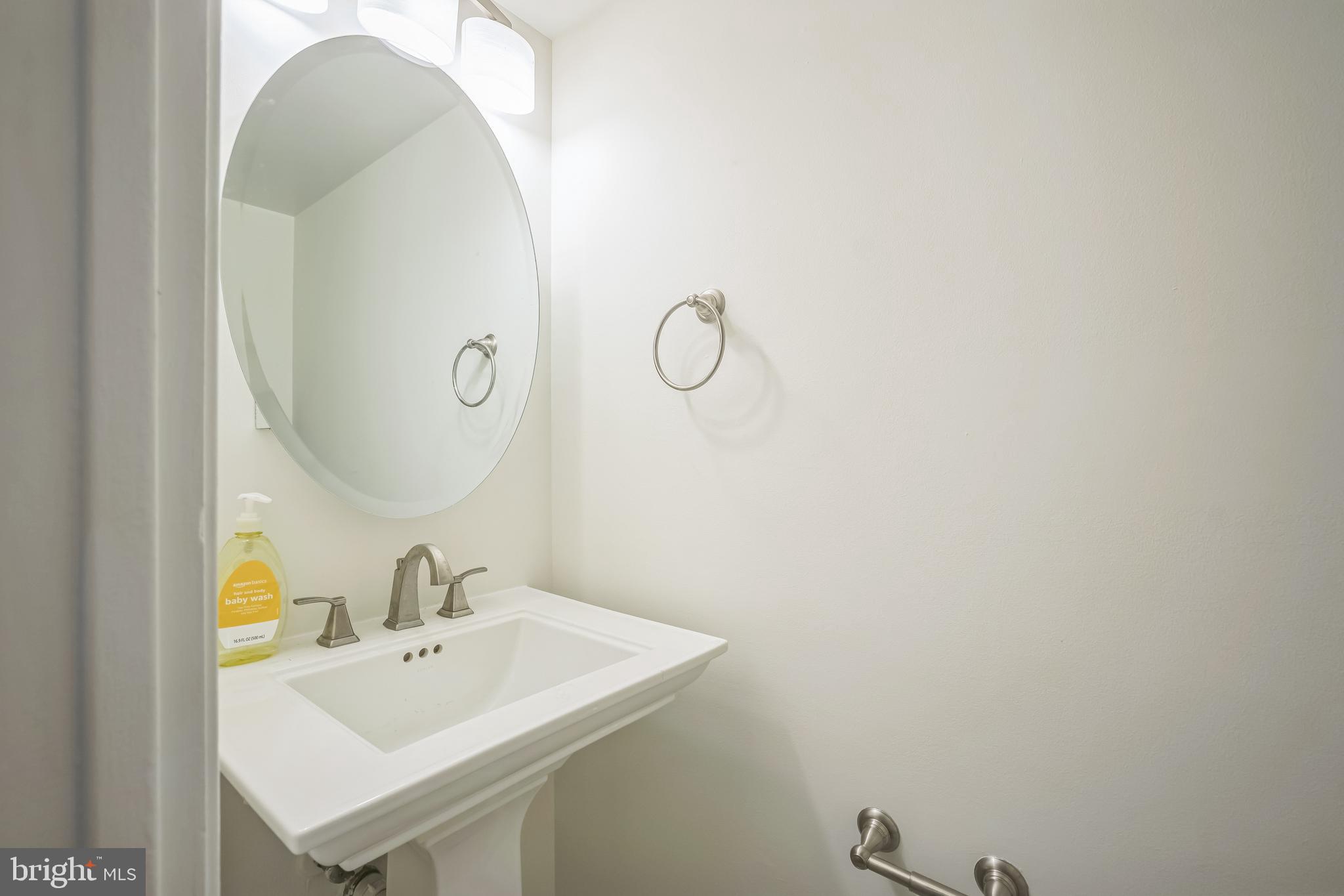 NEWINGTON STATION - Residential