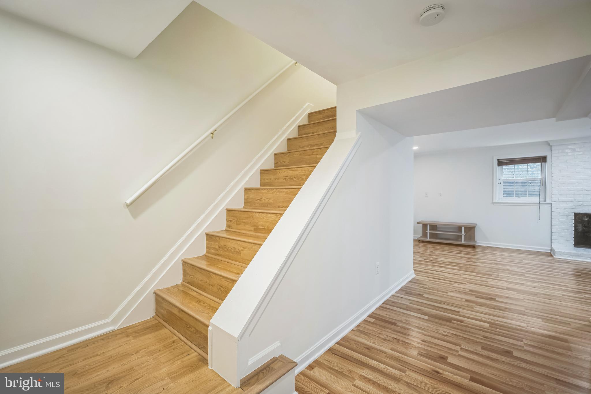 NEWINGTON STATION - Residential