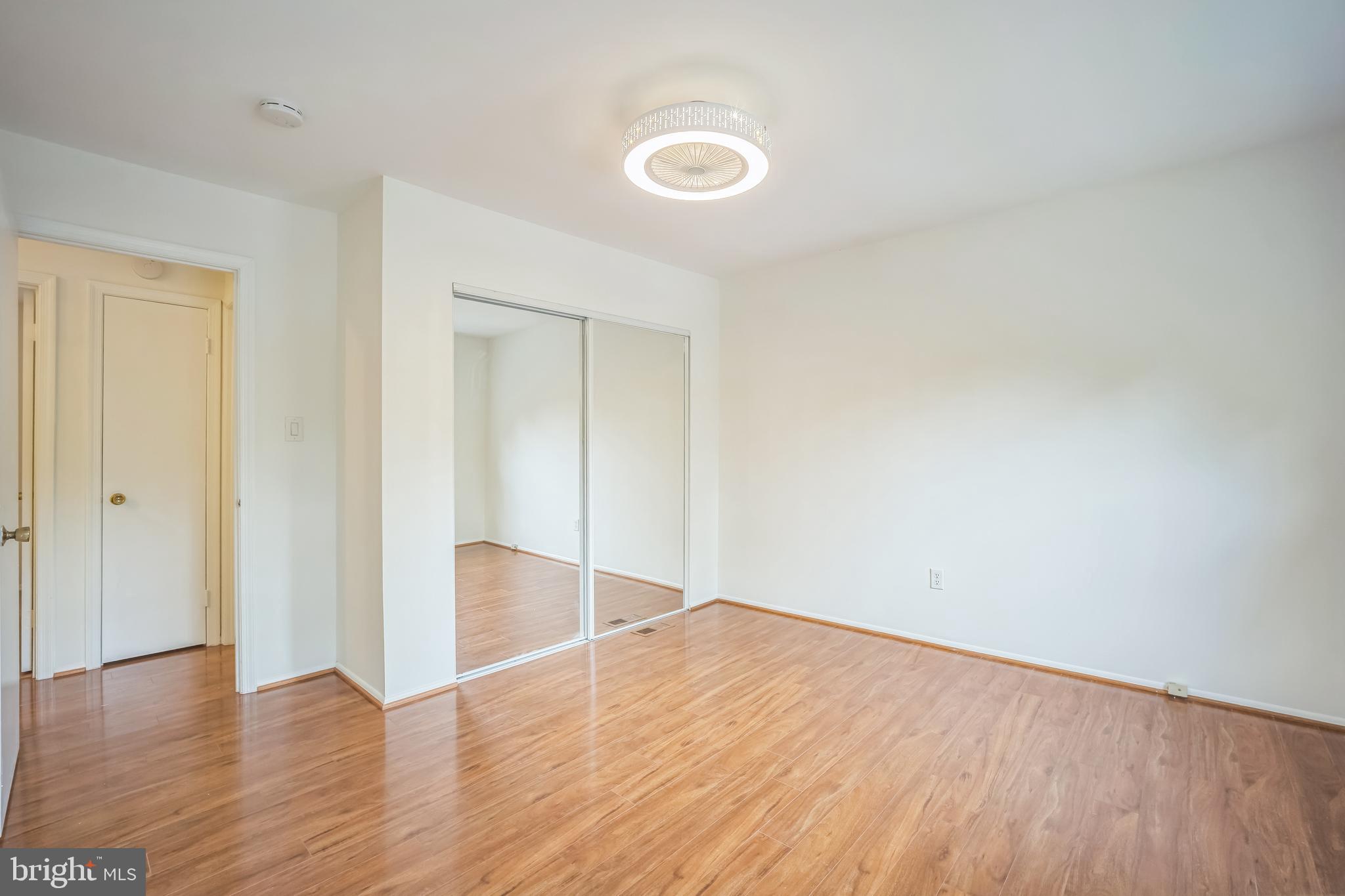 NEWINGTON STATION - Residential