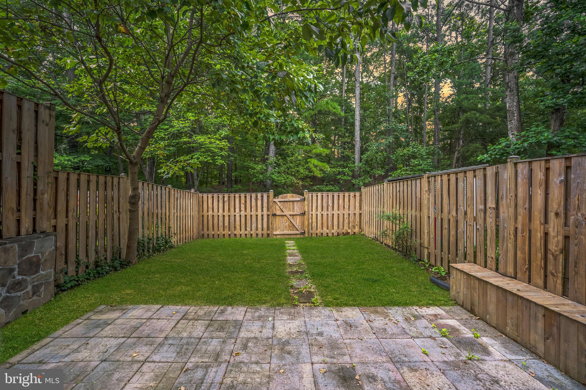 NEWINGTON STATION - Residential