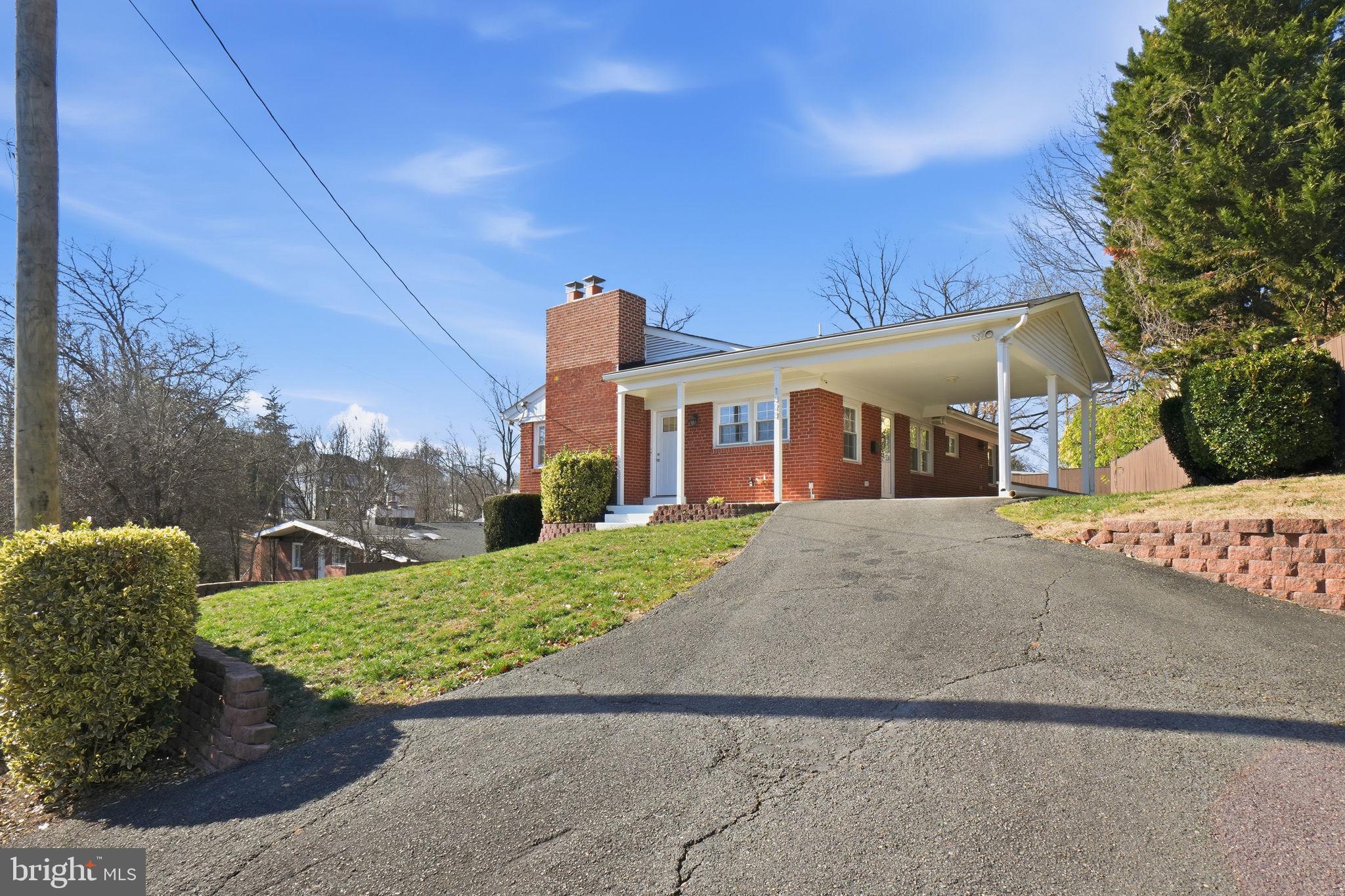 1808 N JOHNSON STREET