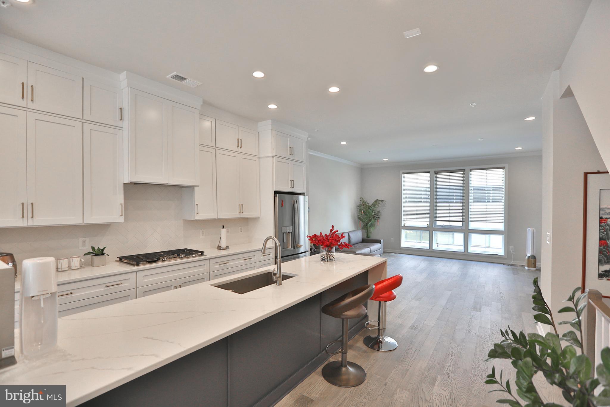VALLEY PARK - Residential Lease