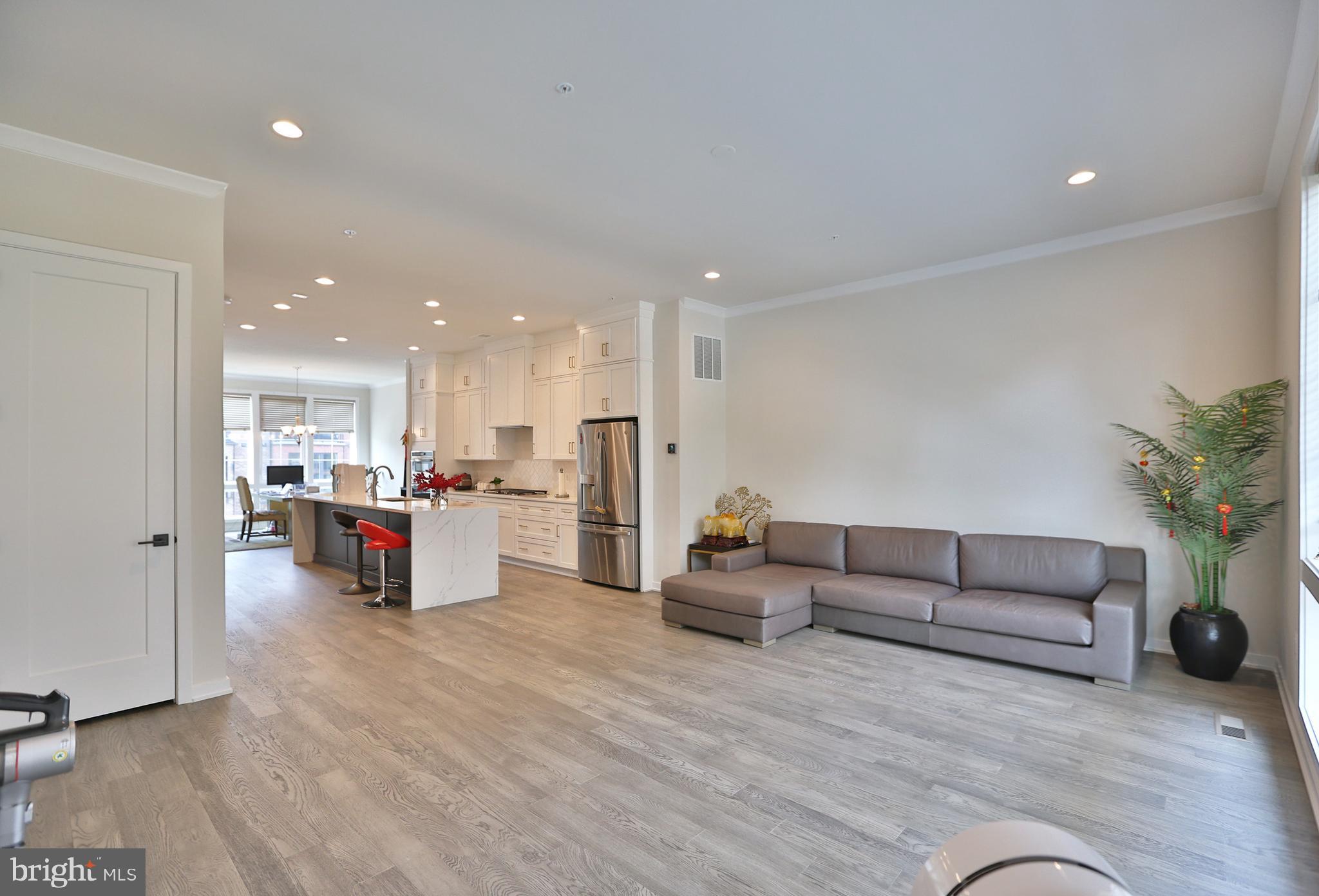 VALLEY PARK - Residential Lease