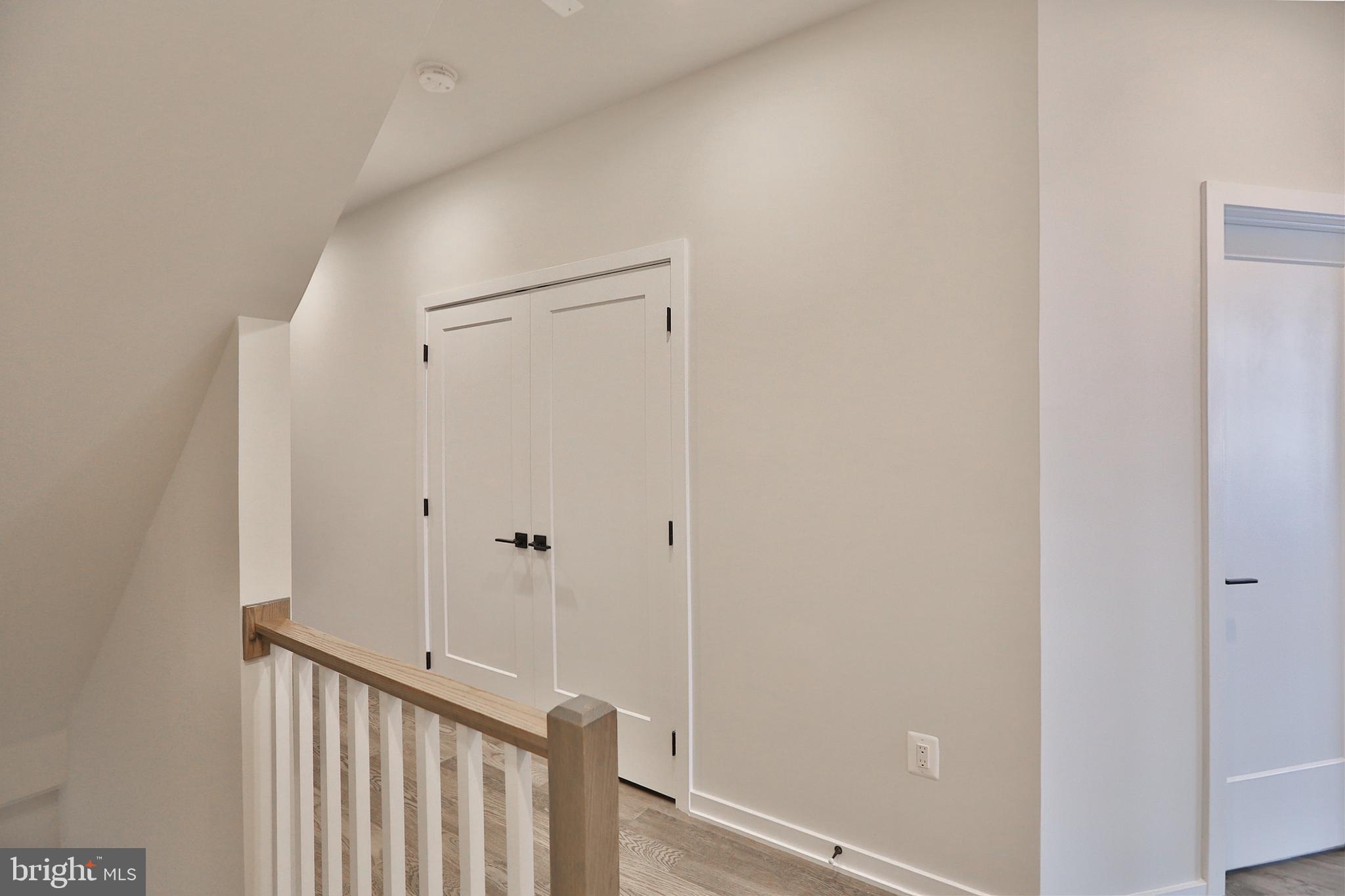 VALLEY PARK - Residential Lease