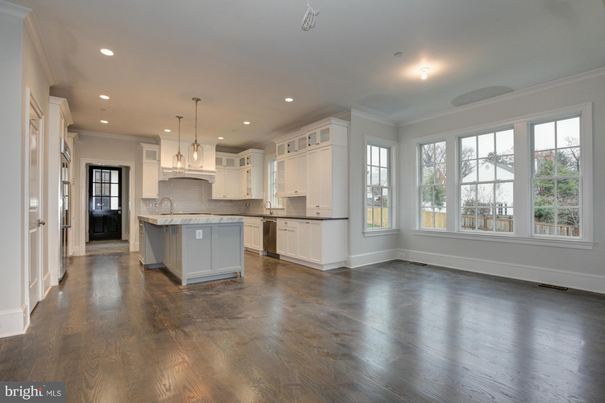 CHEVY CHASE - Residential