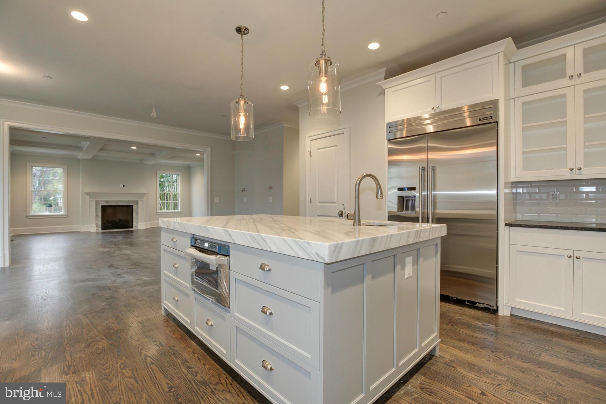 CHEVY CHASE - Residential