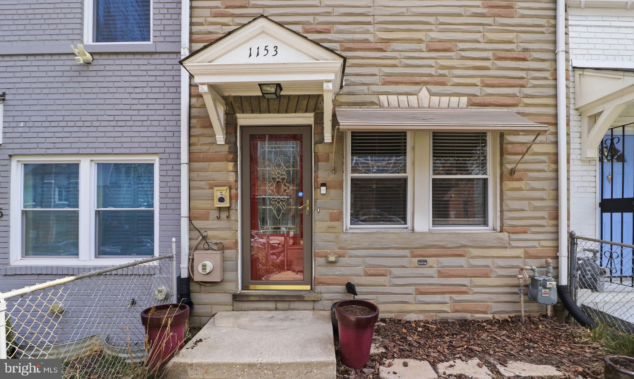 1153 3RD STREET NE