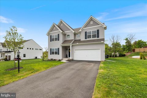 Photo of 1083 Smyth Lane, PENNSBURG, PA 18073 (MLS # PAMC2177152)