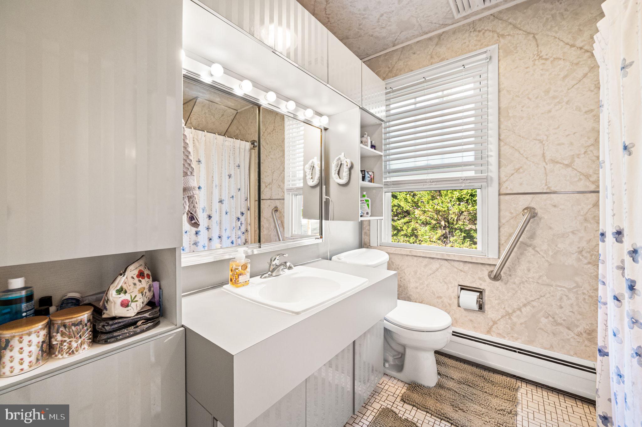 ELKINS PARK - Residential