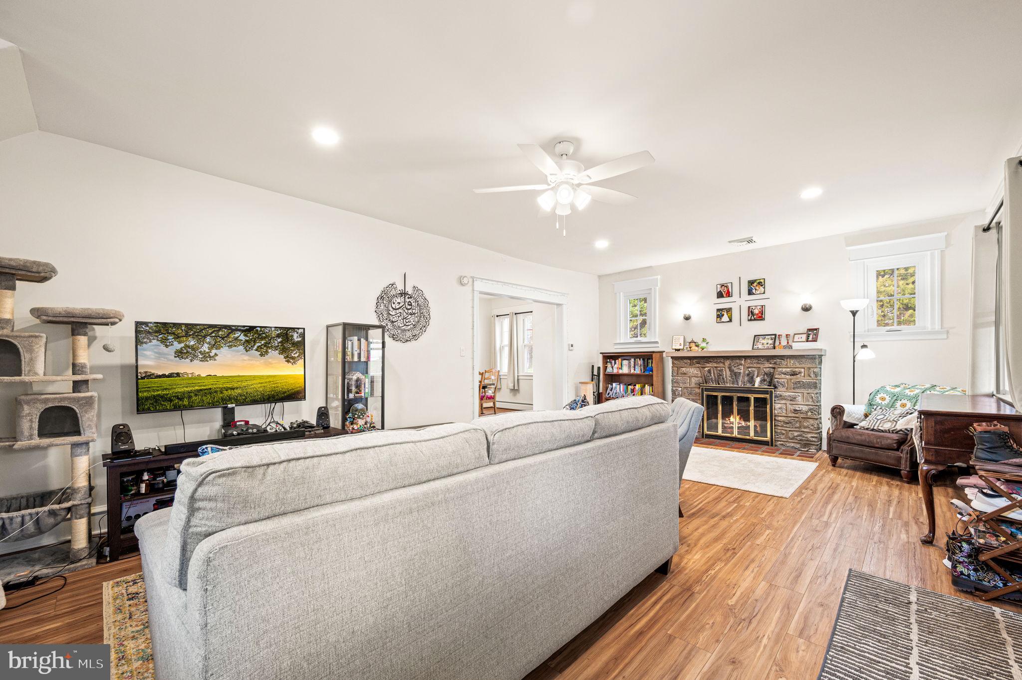 ELKINS PARK - Residential