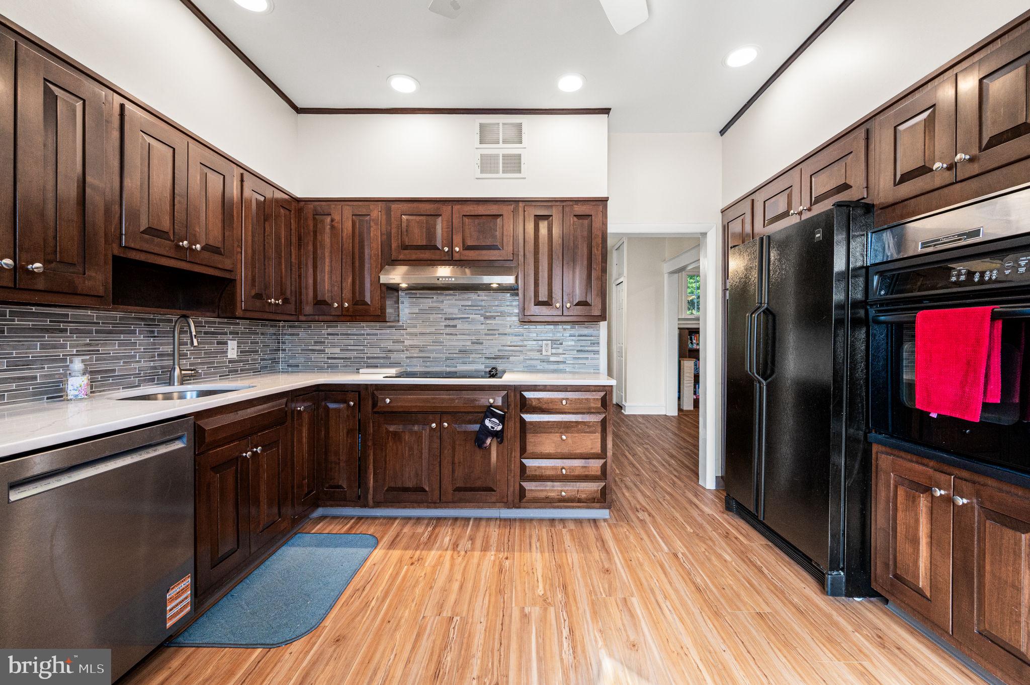 ELKINS PARK - Residential