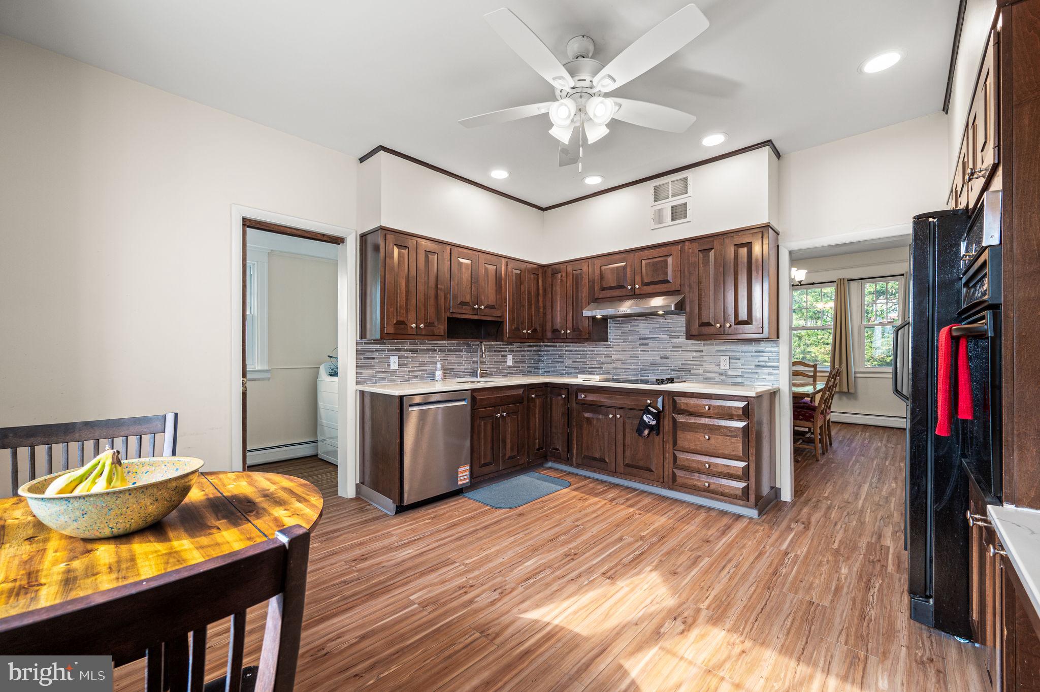 ELKINS PARK - Residential