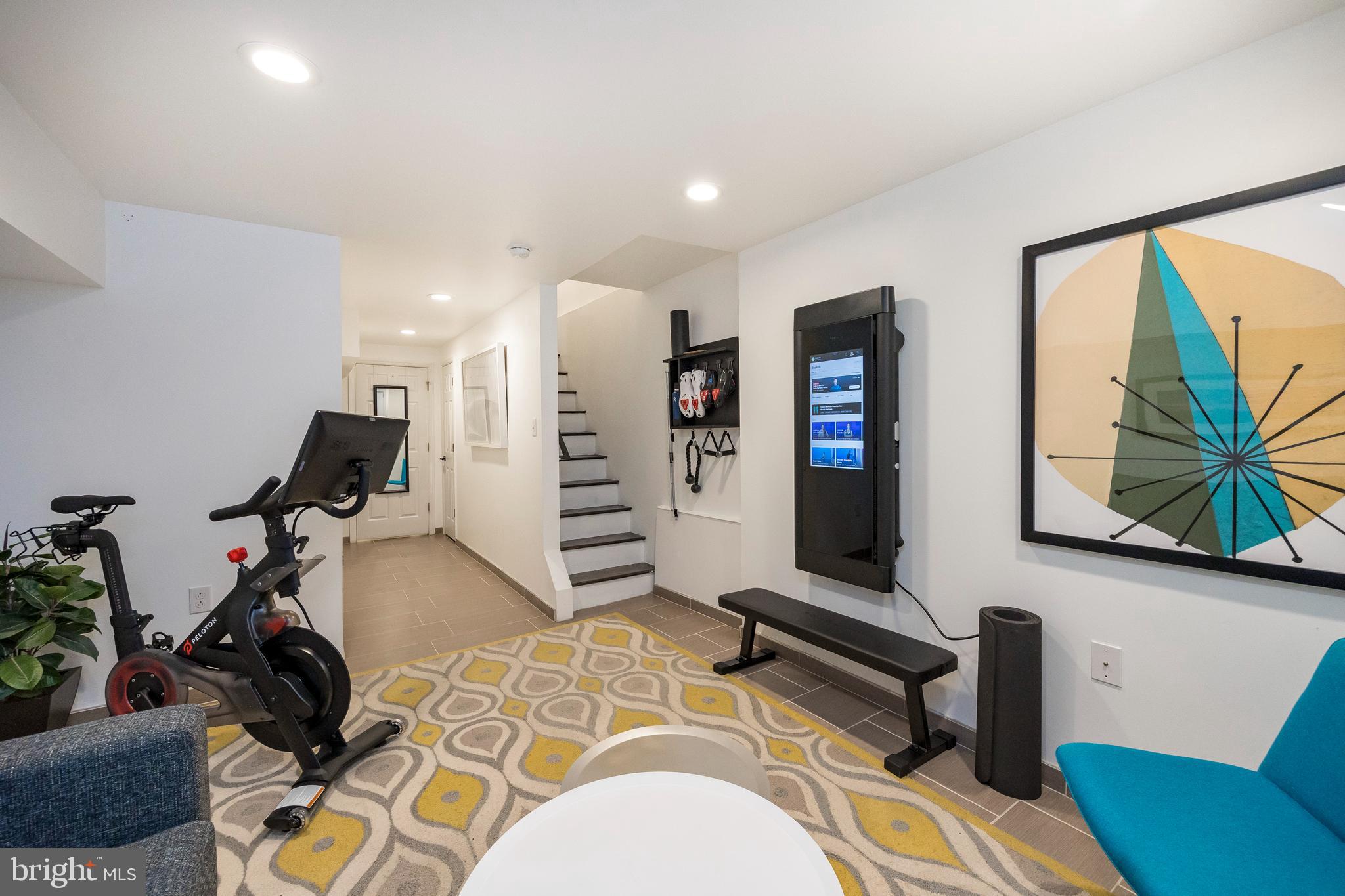 FAIRMOUNT - Residential