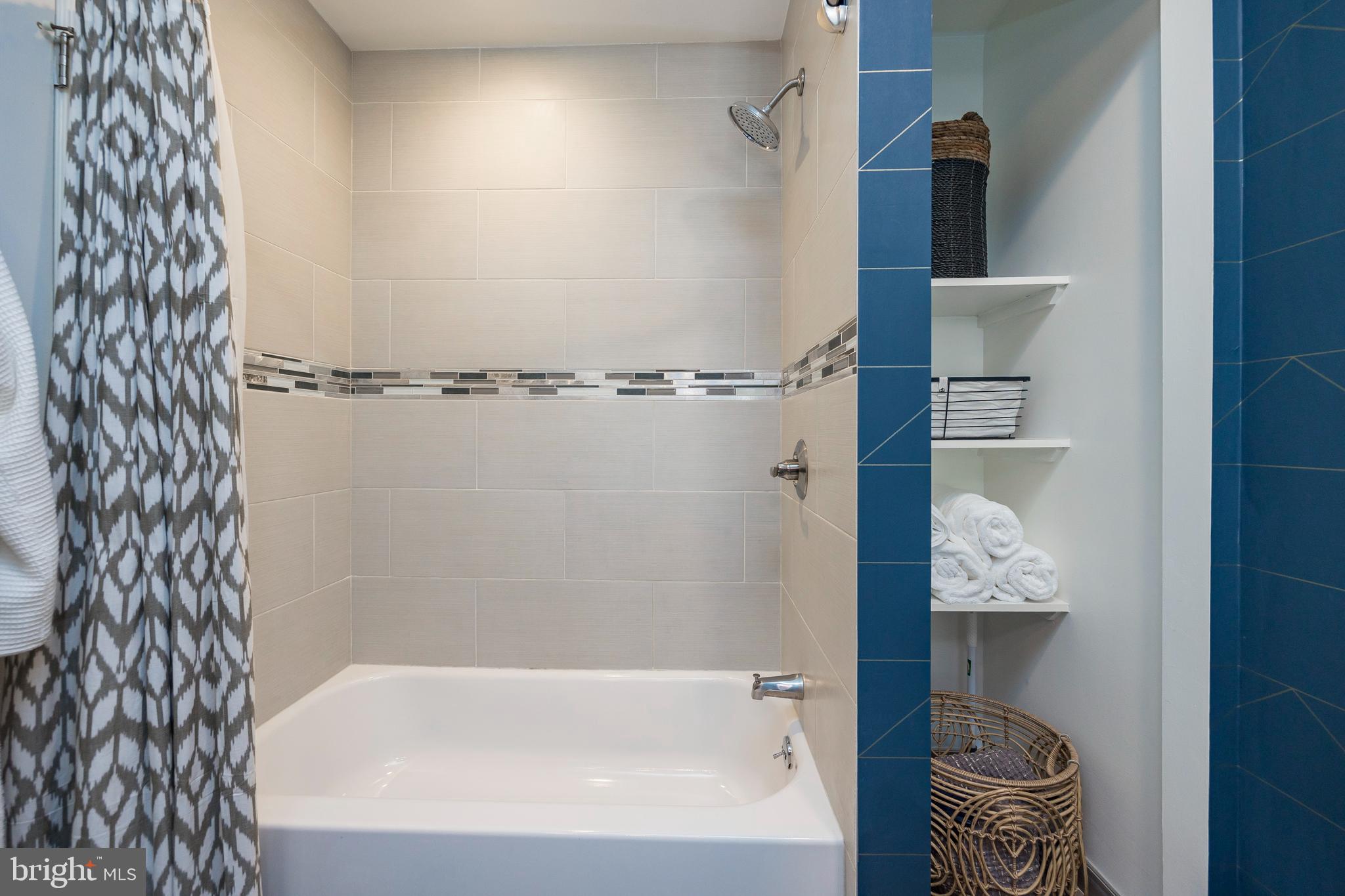 FAIRMOUNT - Residential