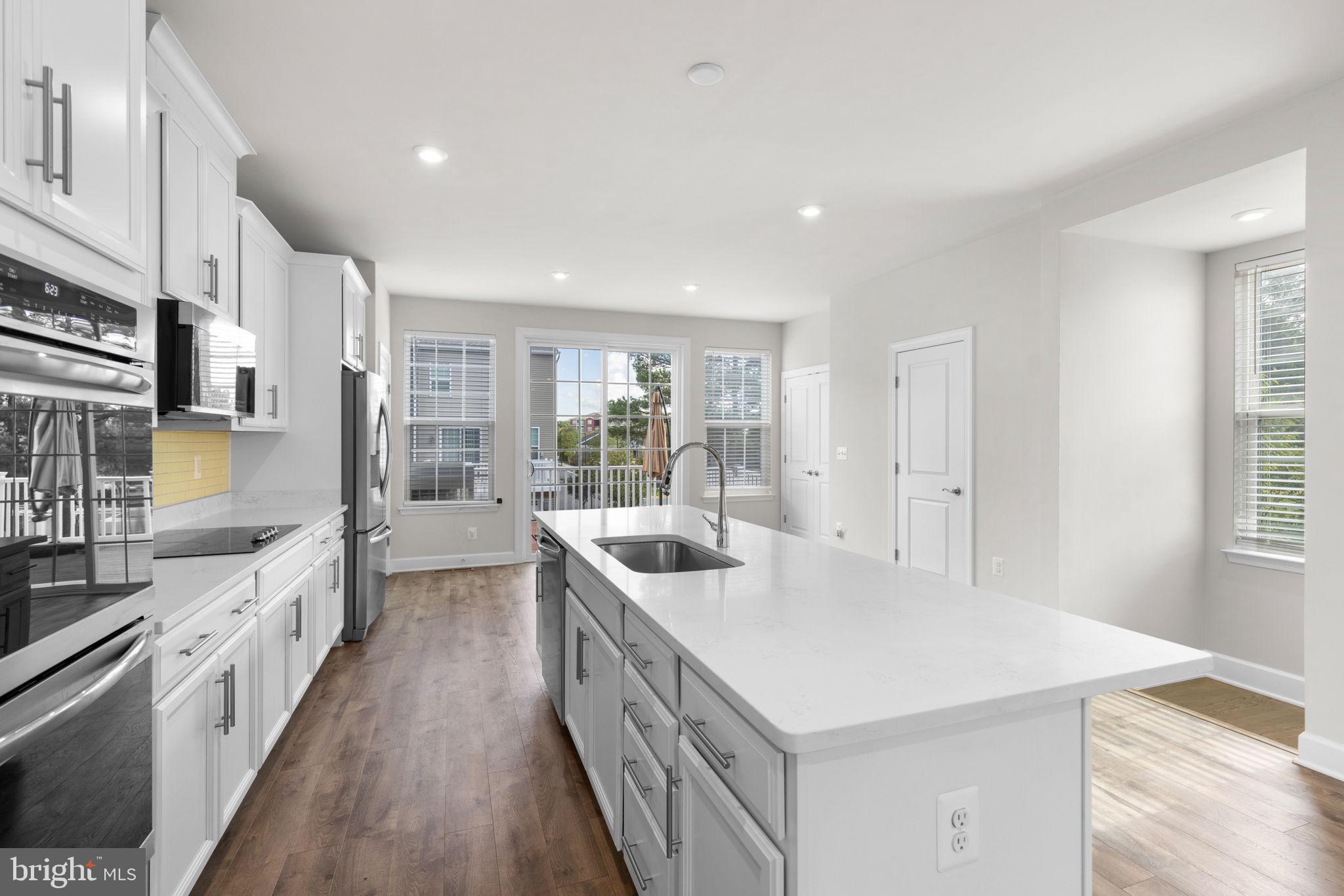 LANDING AT CENTRAL PARK - Residential