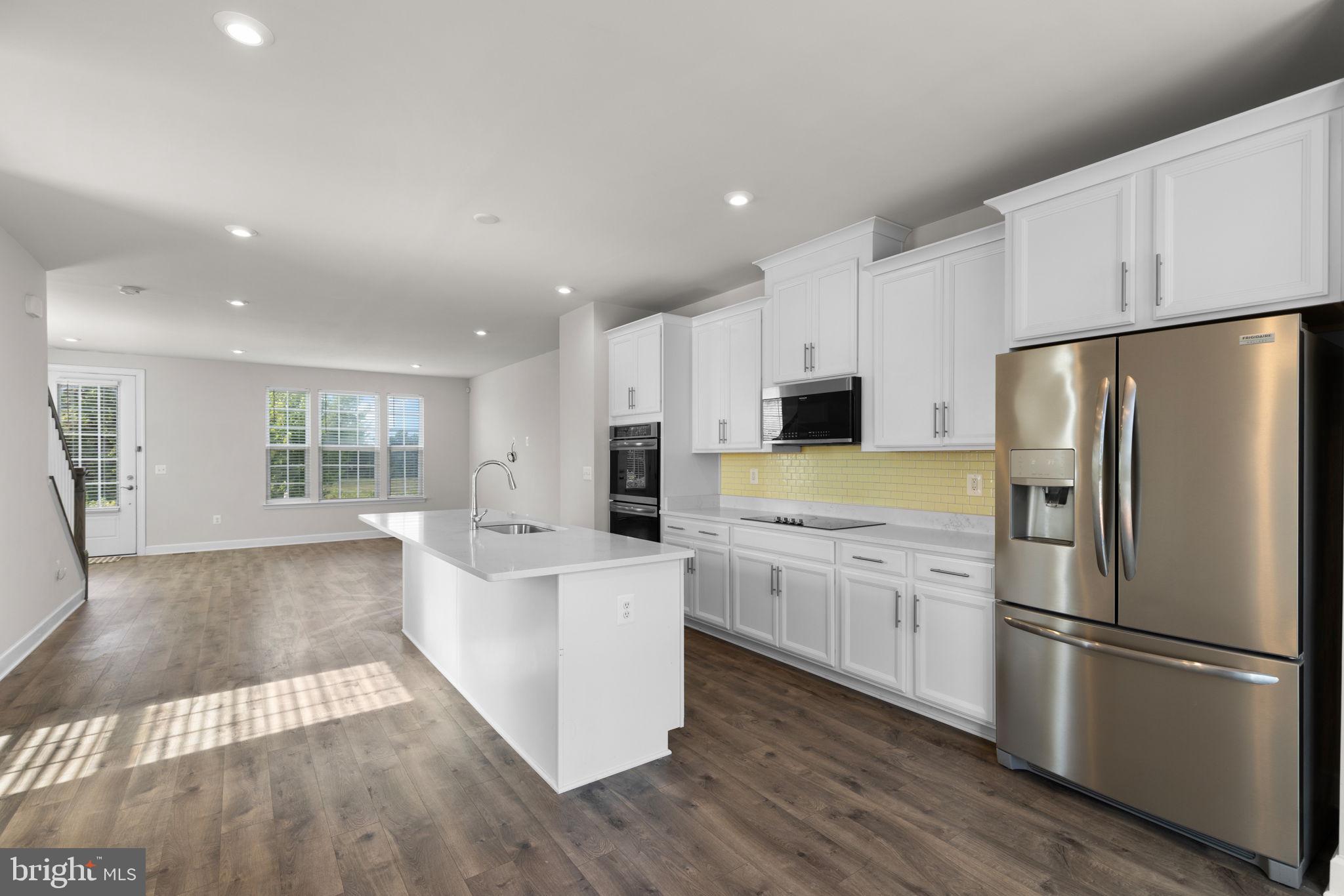 LANDING AT CENTRAL PARK - Residential