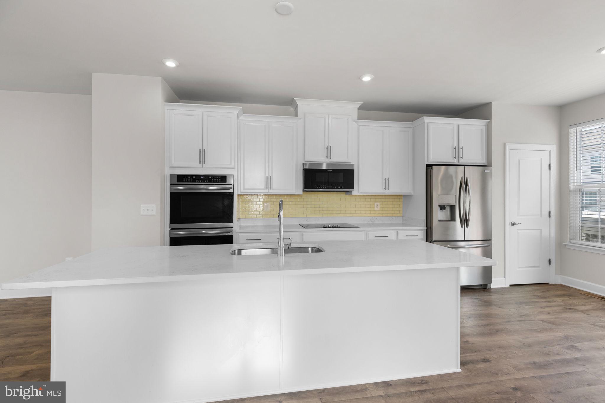 LANDING AT CENTRAL PARK - Residential