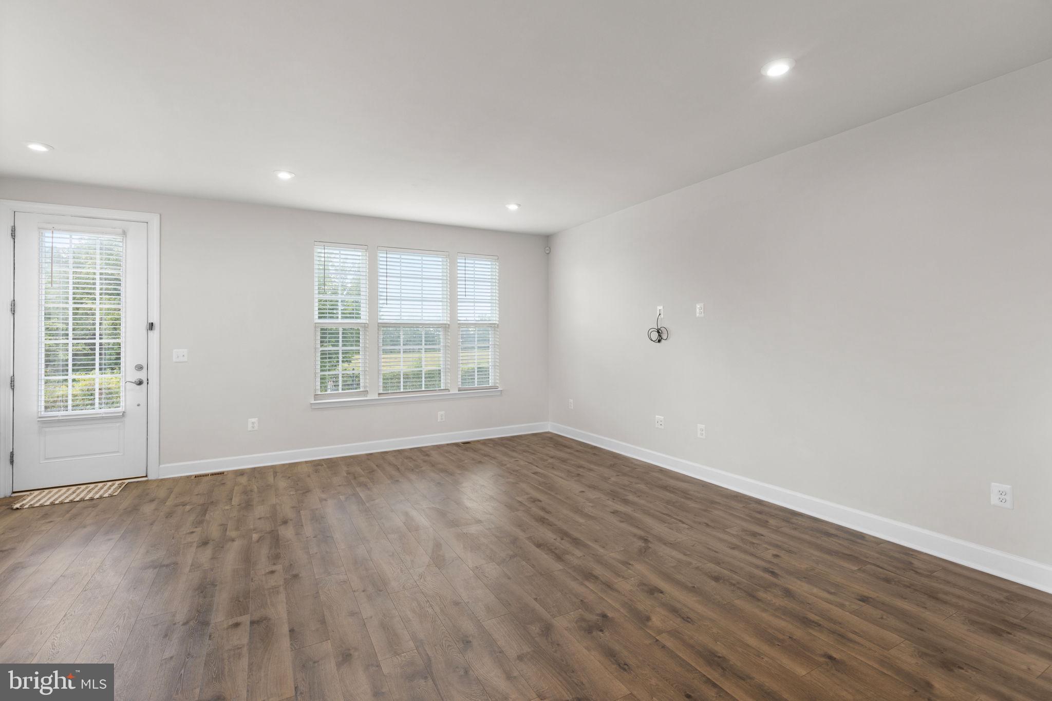 LANDING AT CENTRAL PARK - Residential