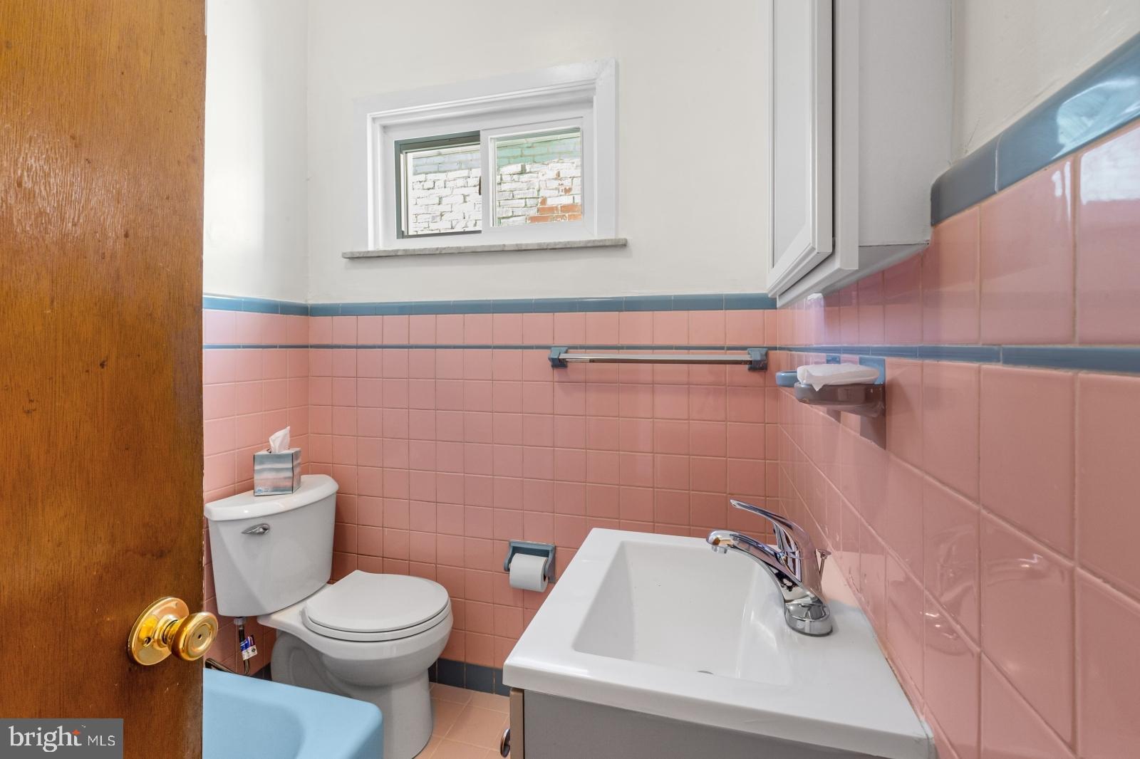 OLDE RICHMOND - Residential Lease