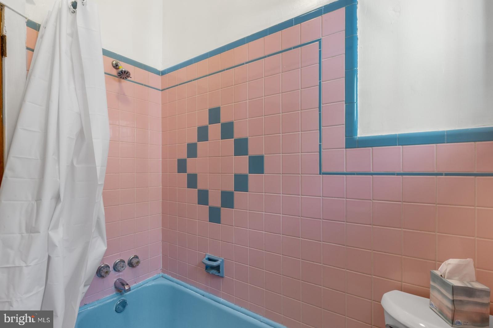 OLDE RICHMOND - Residential Lease