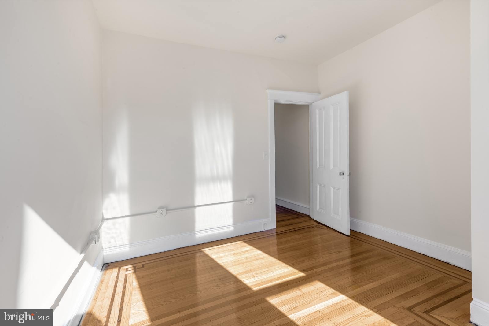 OLDE RICHMOND - Residential Lease