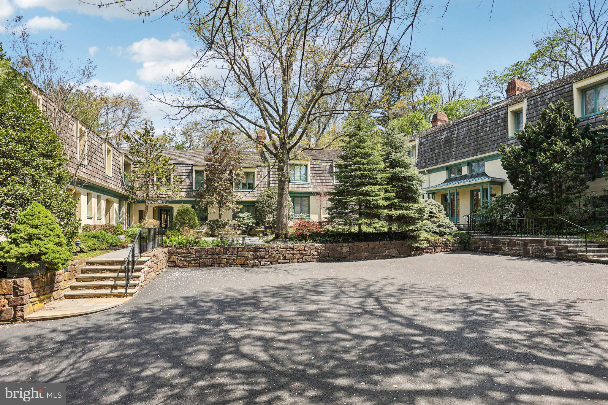 THE GLADWYNE - Residential