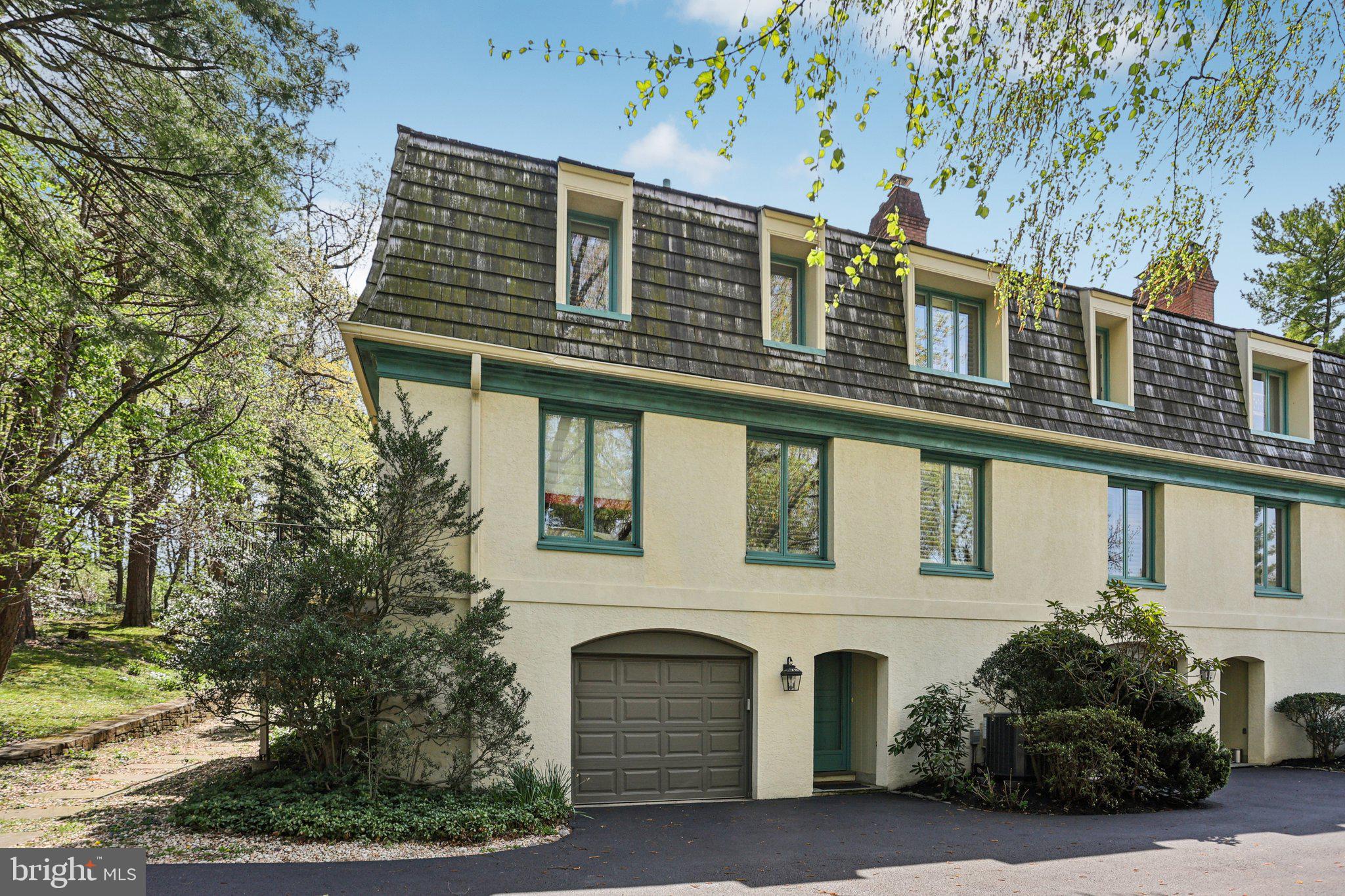 THE GLADWYNE - Residential