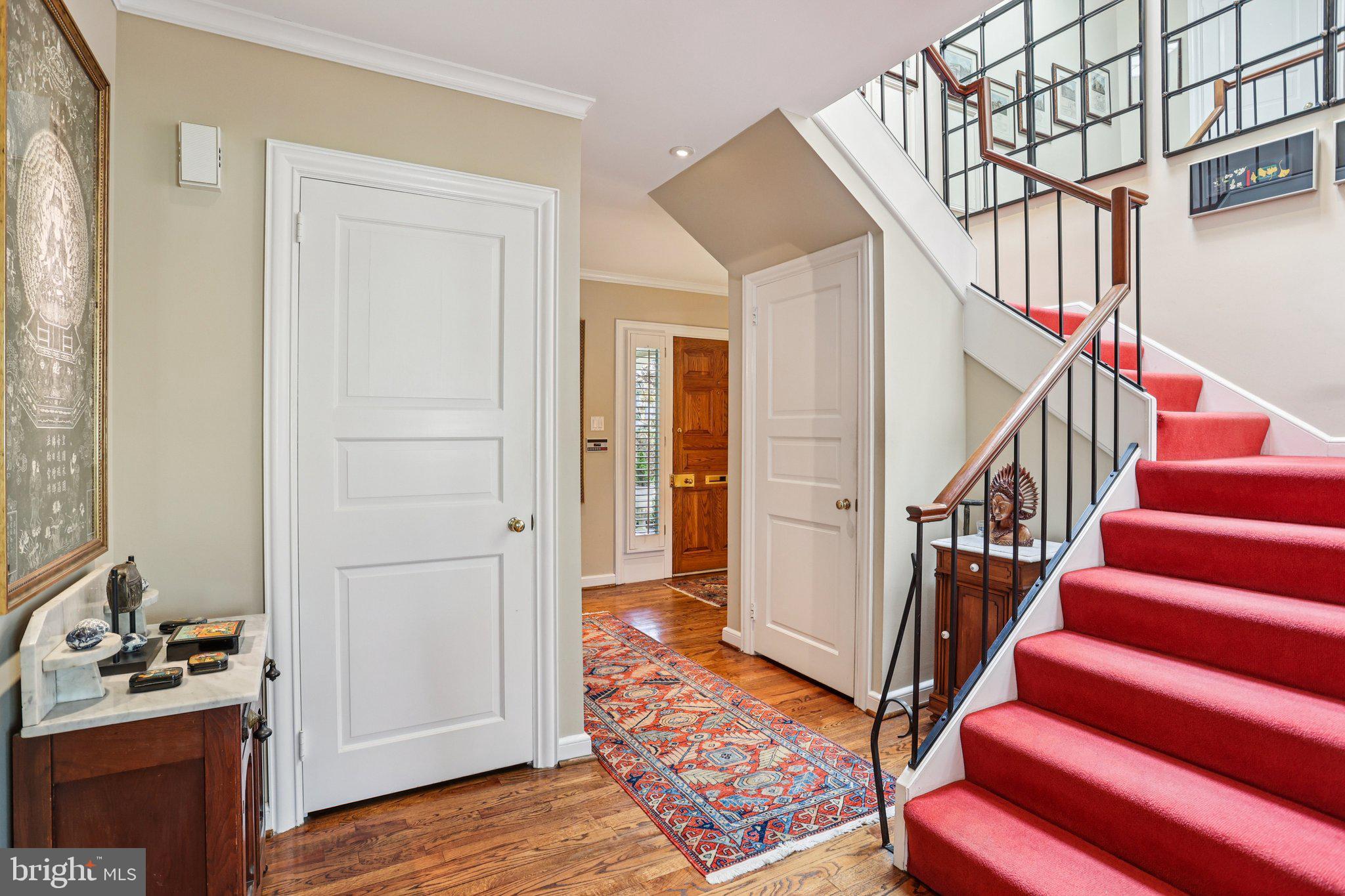 THE GLADWYNE - Residential