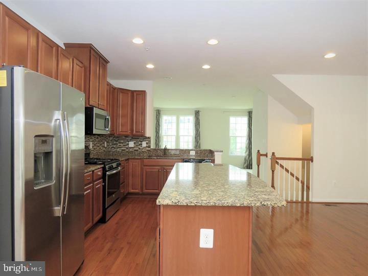 CLARKSBURG VILLAGE - Residential Lease