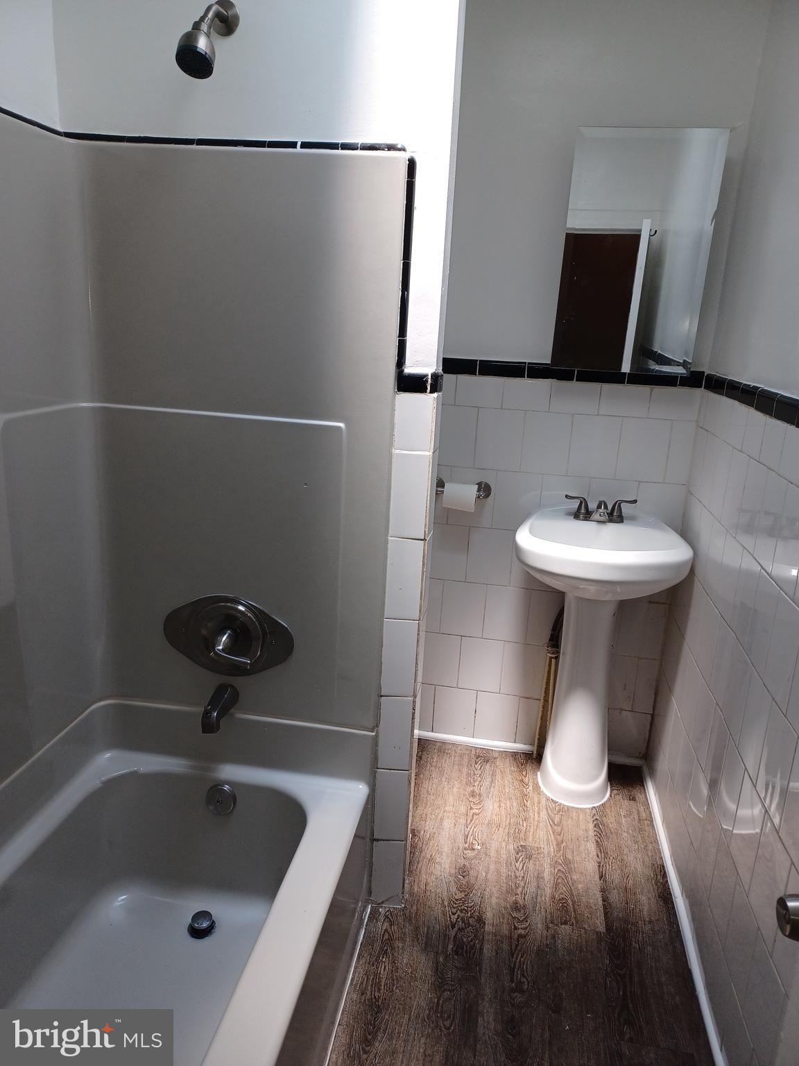 HIGHLANDTOWN - Residential Lease