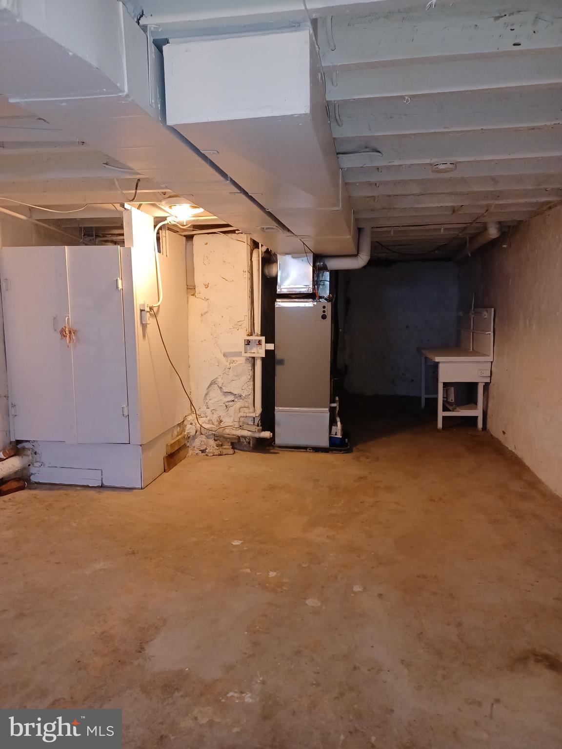 HIGHLANDTOWN - Residential Lease
